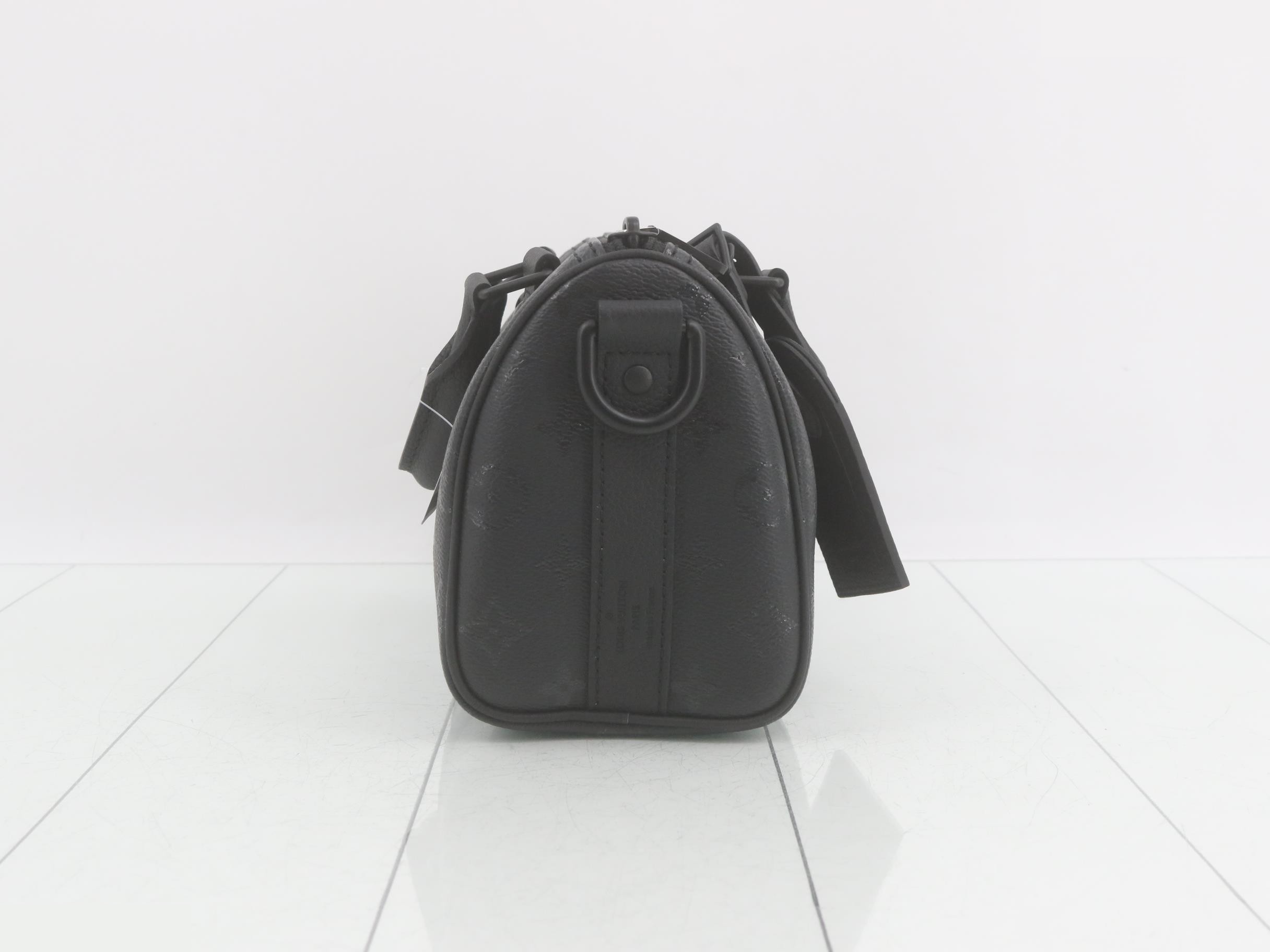 Monogram Midnight Keepall Bandoulière 25 2-Way Handbag — view 4
