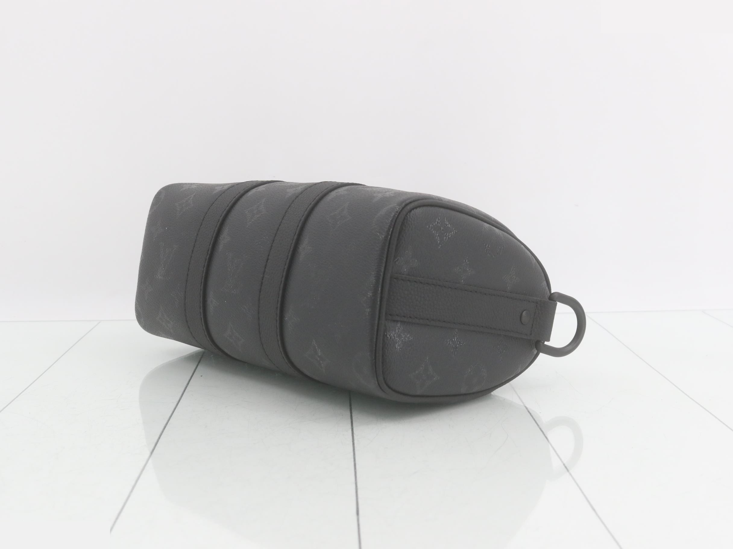 Monogram Midnight Keepall Bandoulière 25 2-Way Handbag — view 6