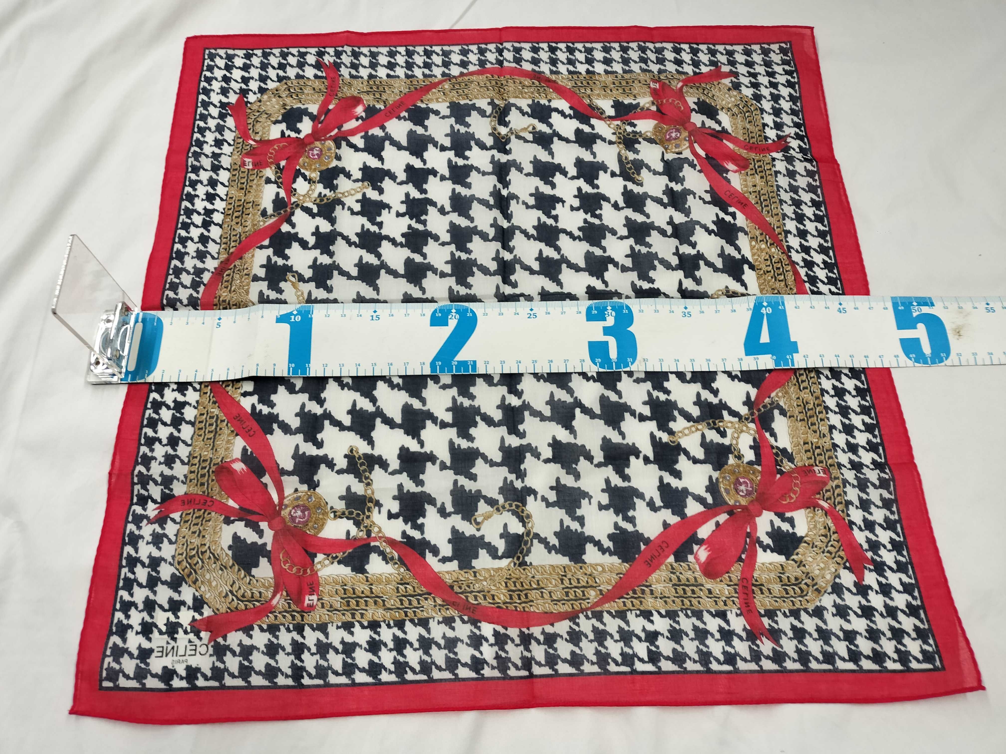 handkerchief scarf with sticker, houndstooth pattern, chain, and other accessories. — view 2