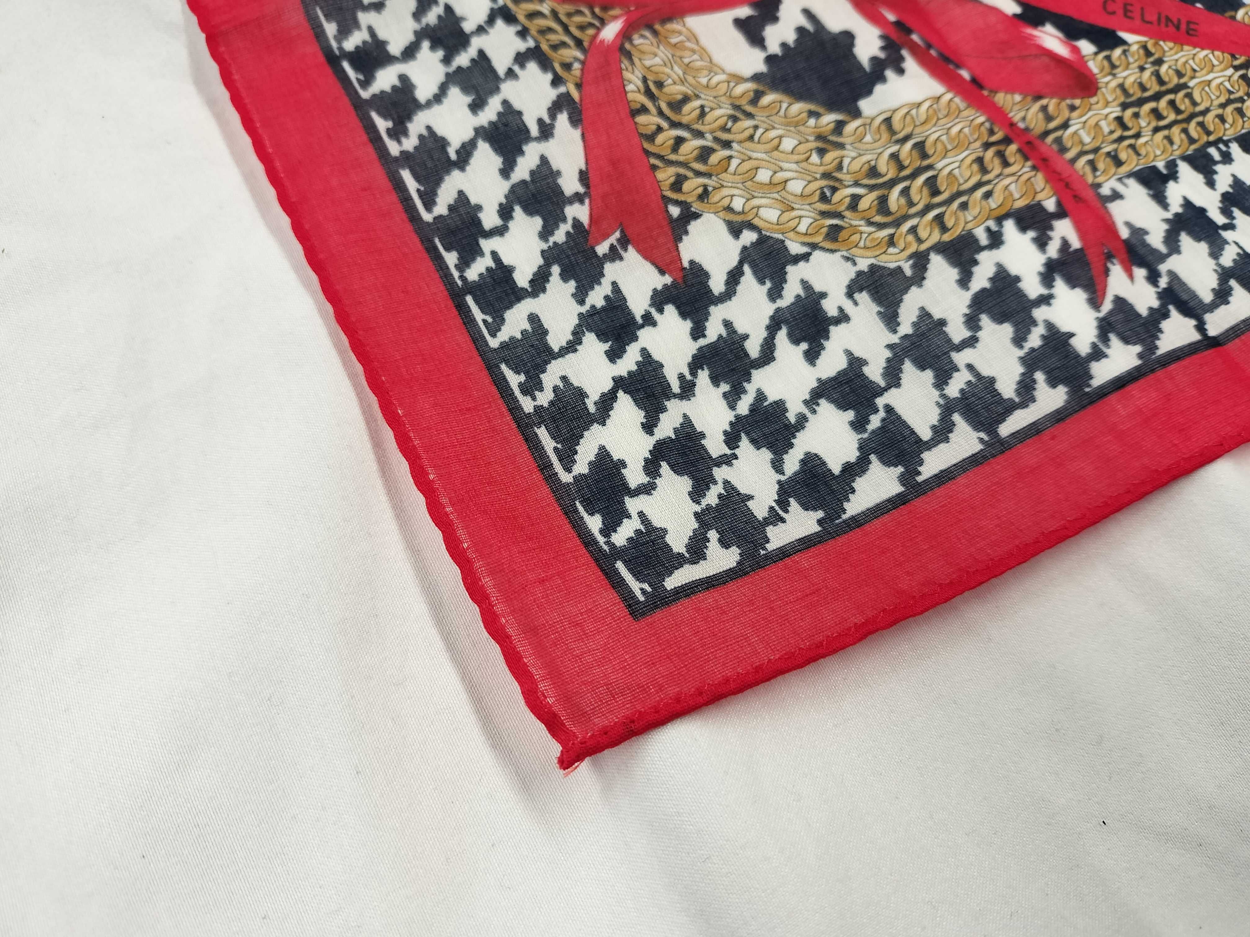 handkerchief scarf with sticker, houndstooth pattern, chain, and other accessories. — view 6