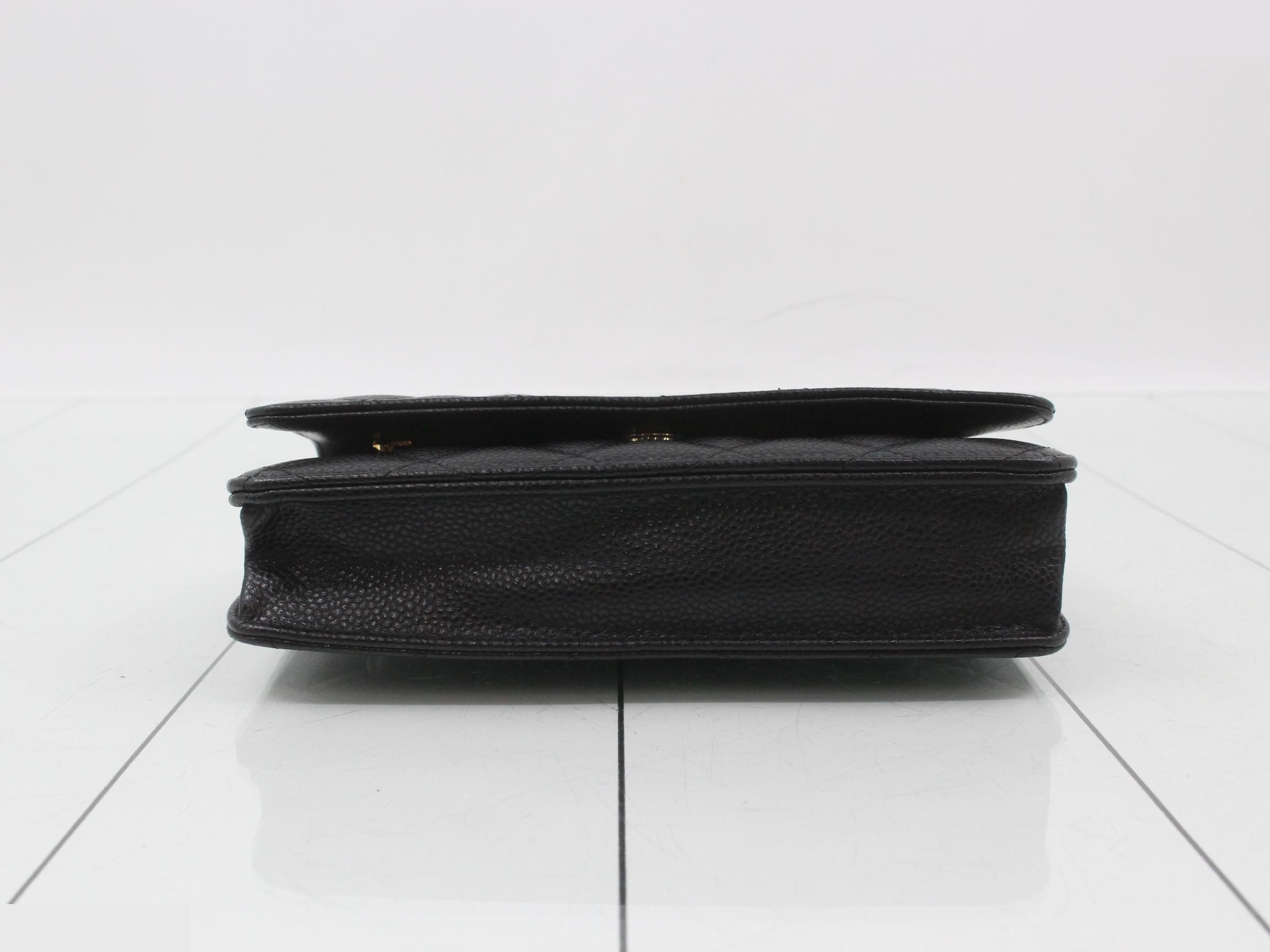 Caviar skin chain shoulder bag and chain wallet — view 3