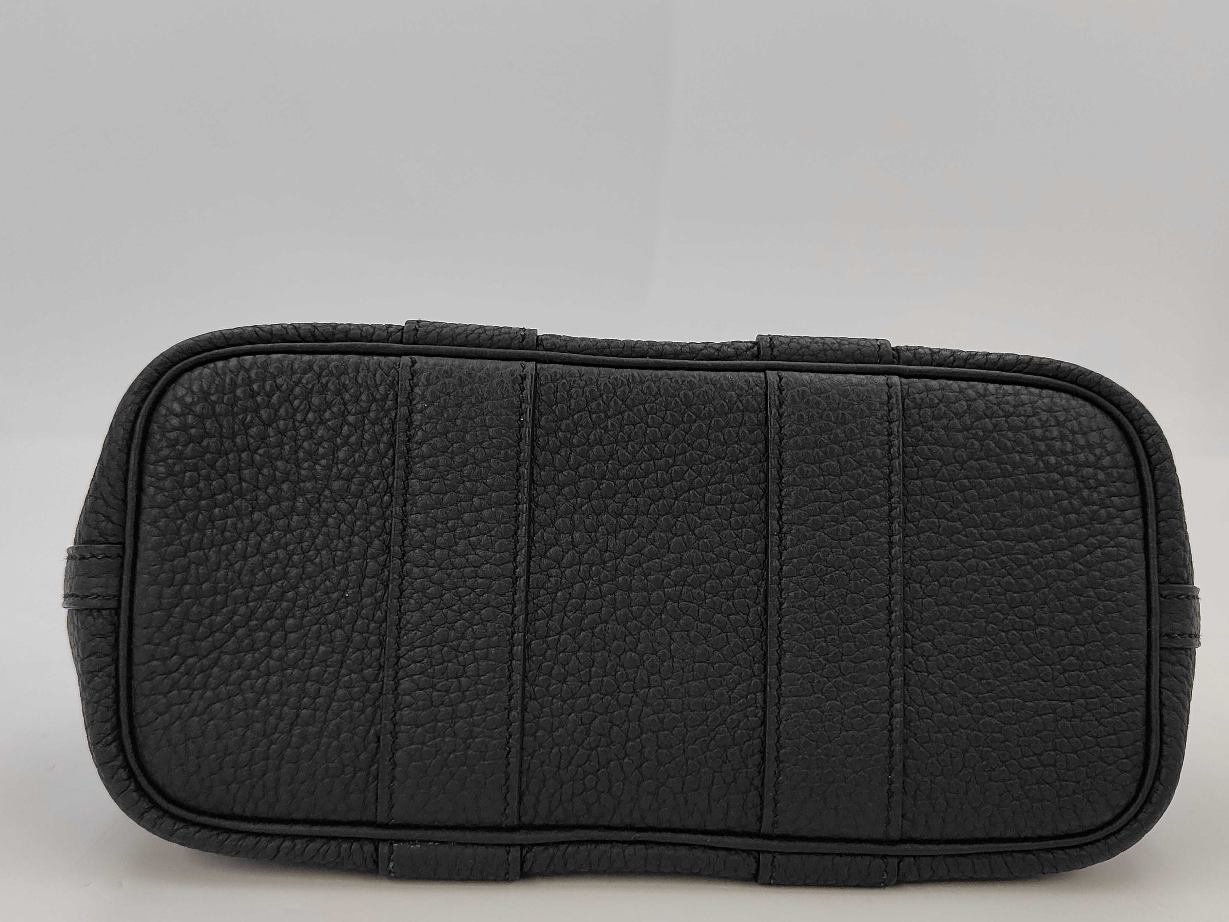 Neo Garden 23 Negonda Black Handbag (W stamp) — view 4