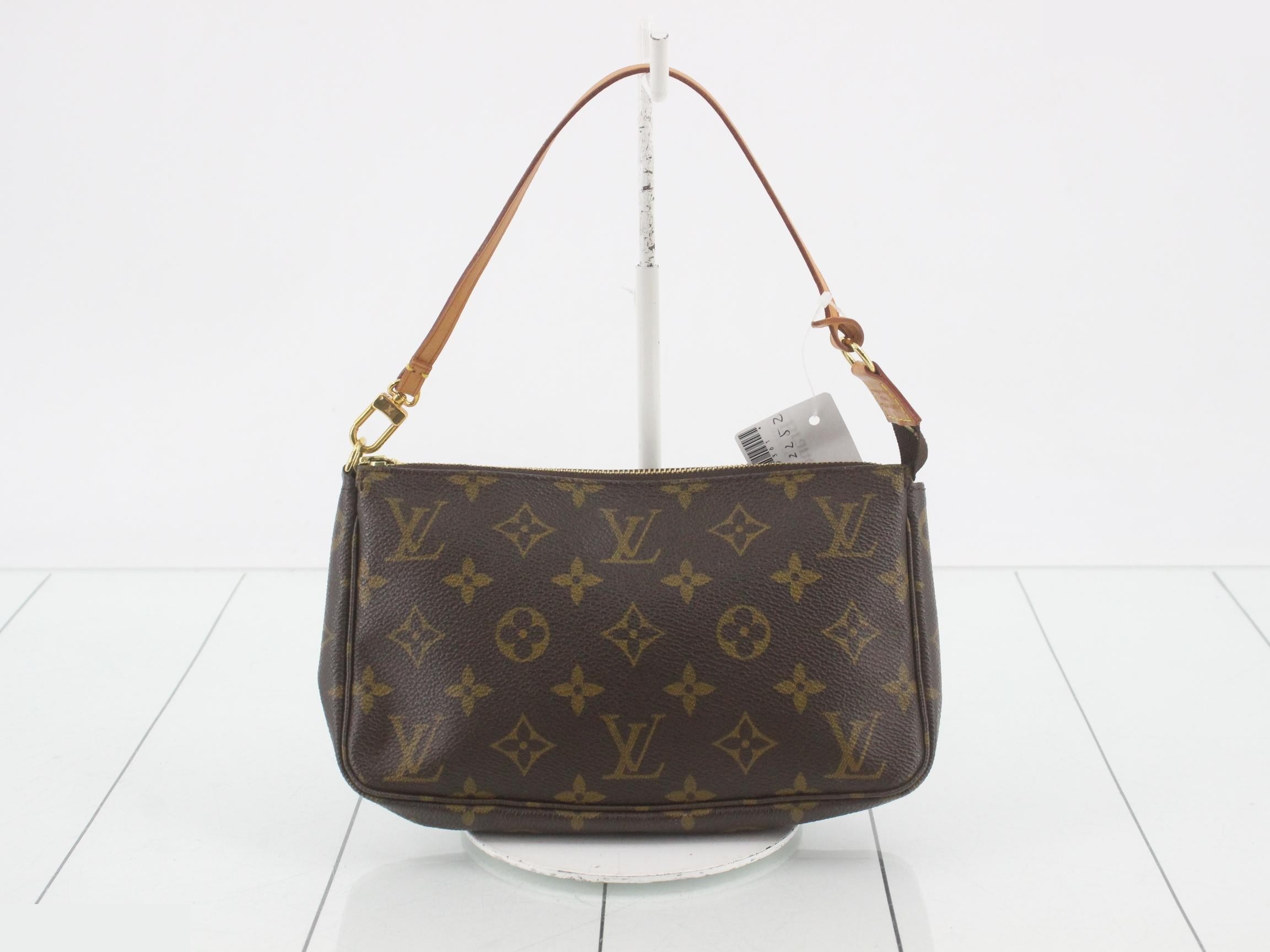 Pochette Accessoires (old model)