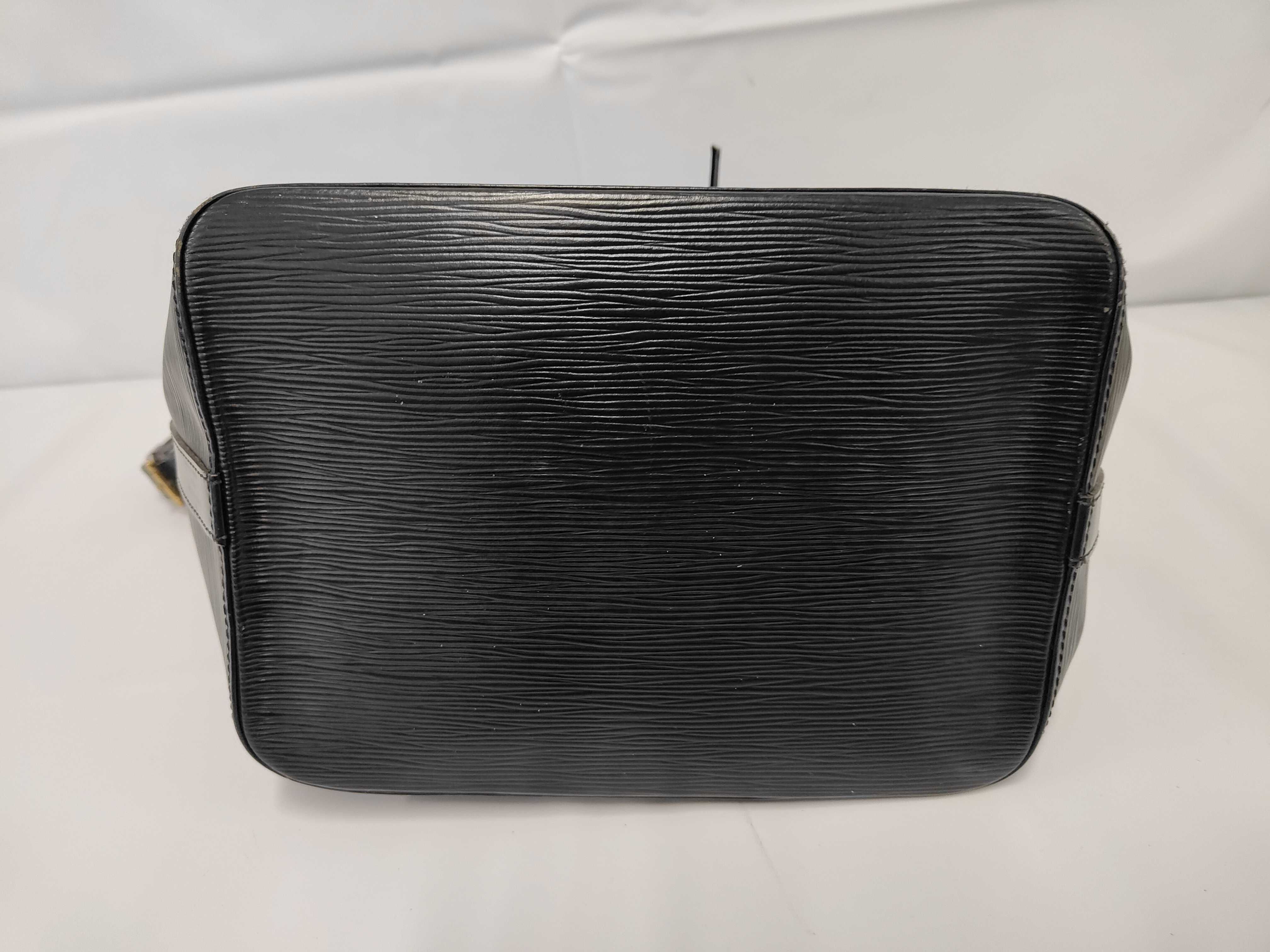 Noe Epi Shoulder Bag, Black — view 3