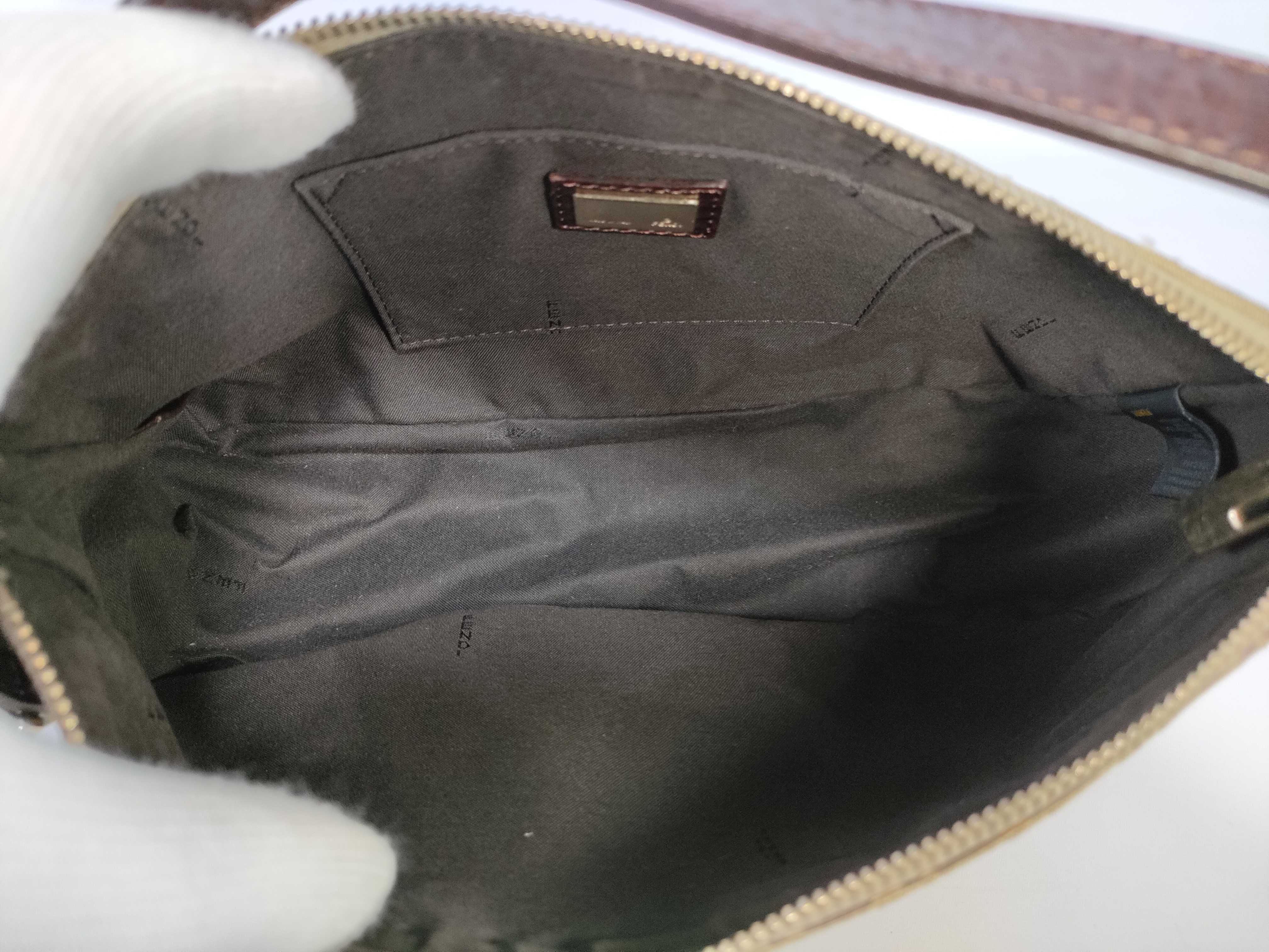 Accessory Pouch One-Shoulder Handbag — view 13