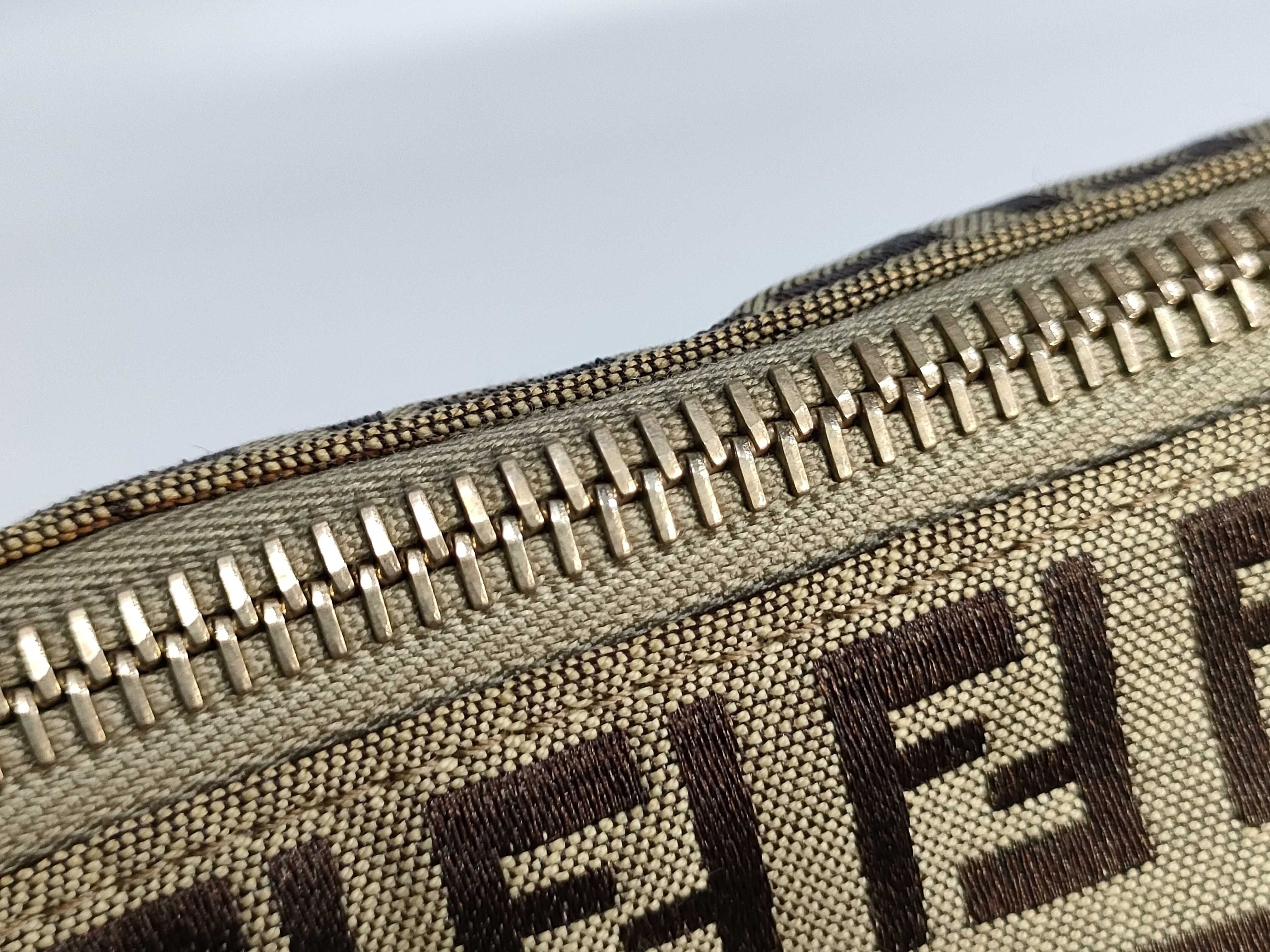 Accessory Pouch One-Shoulder Handbag — view 9