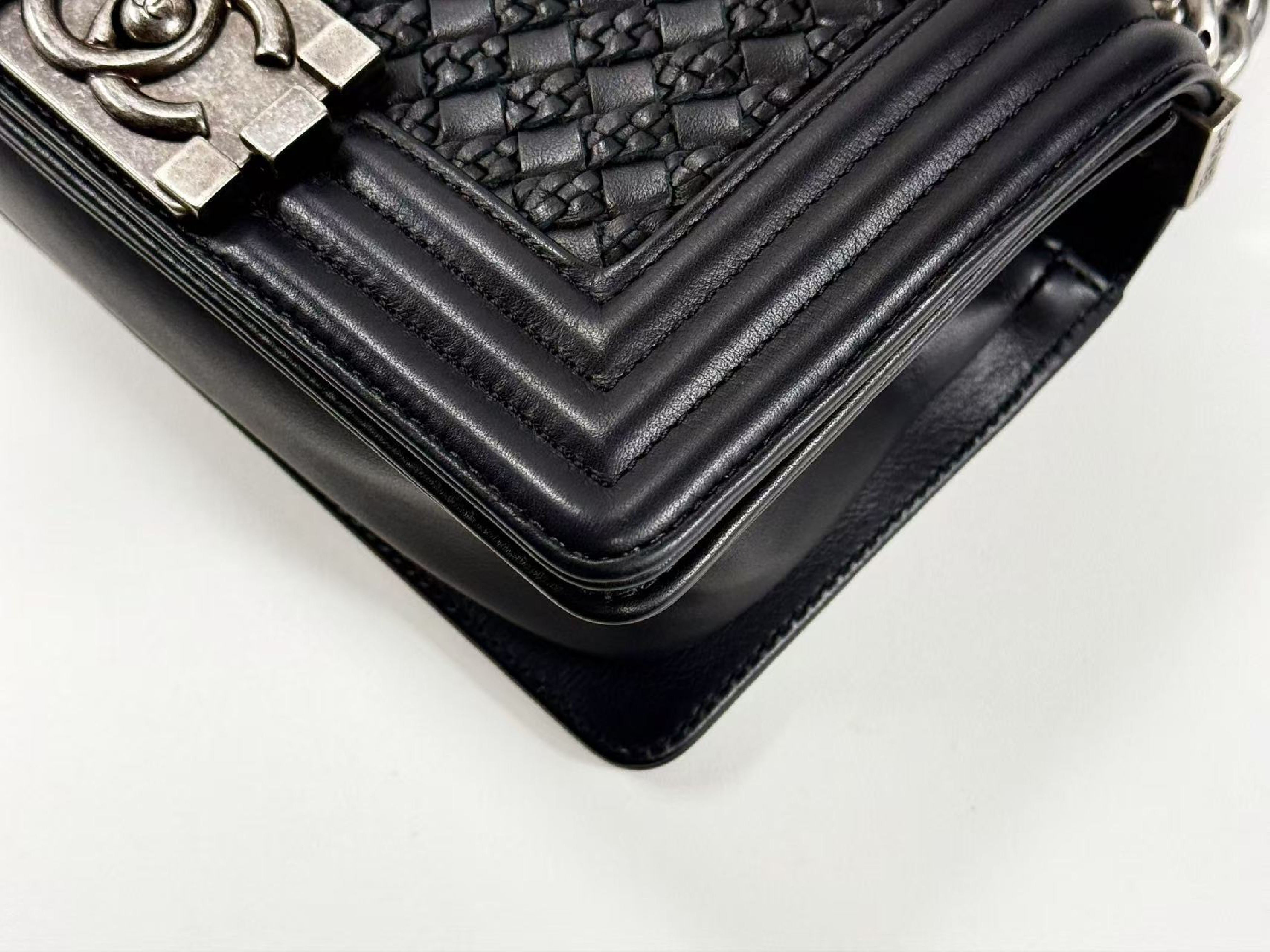 Black Boy Braided Shoulder Bag, Approx. W20cm, Serial Number [Includes dust bag, authenticity card, and seal] Vintage Silver Hardware 26224164 Shoulder Bag — view 10