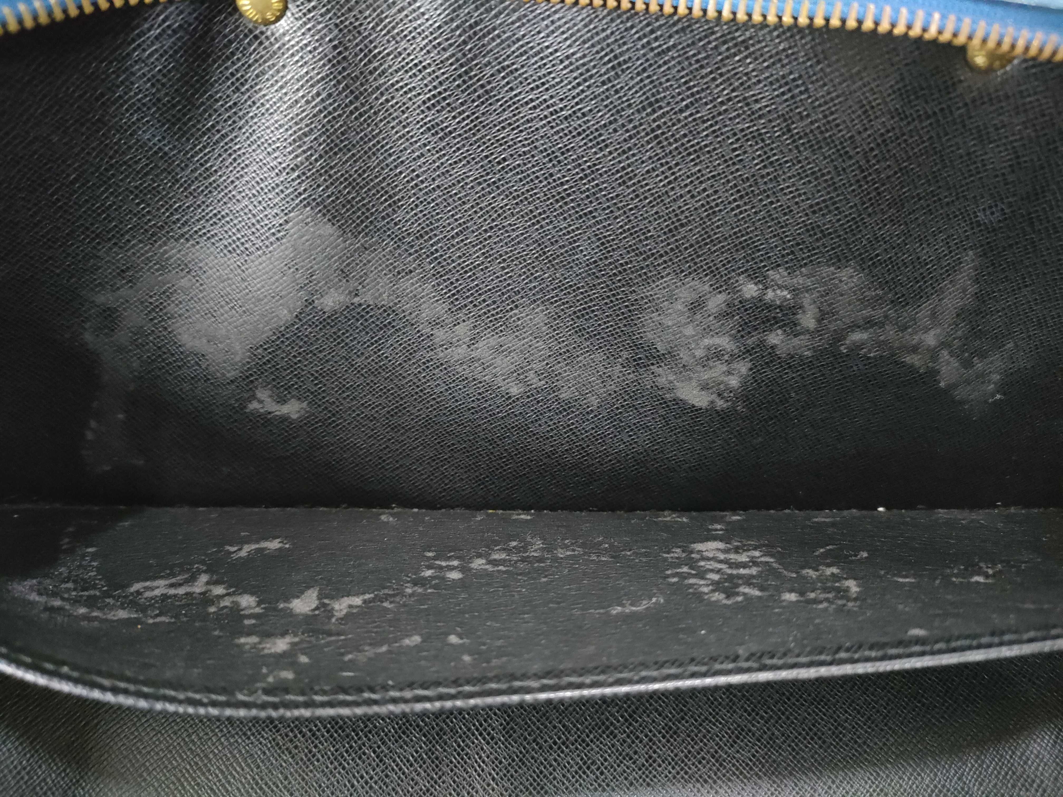 Epi Sac Triangle Handbag — view 11