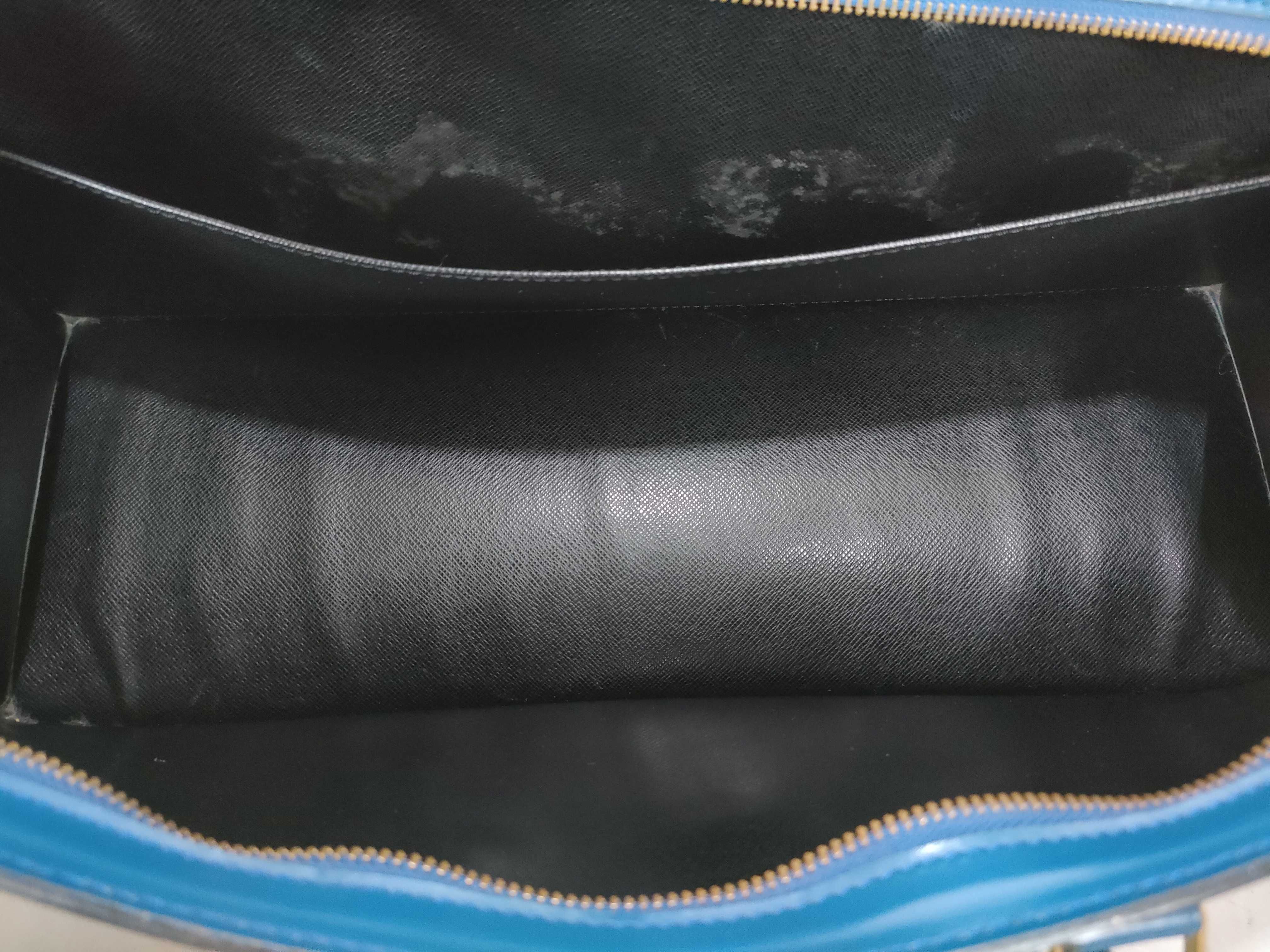 Epi Sac Triangle Handbag — view 10