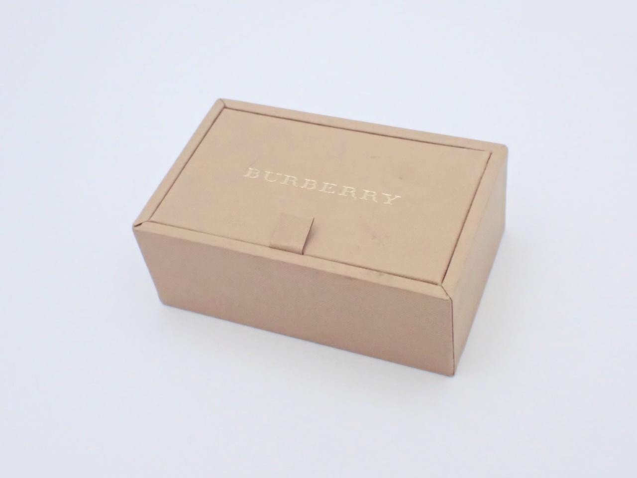 Other lines: Small items, accessories, cufflinks, tie clips, round logo — view 4