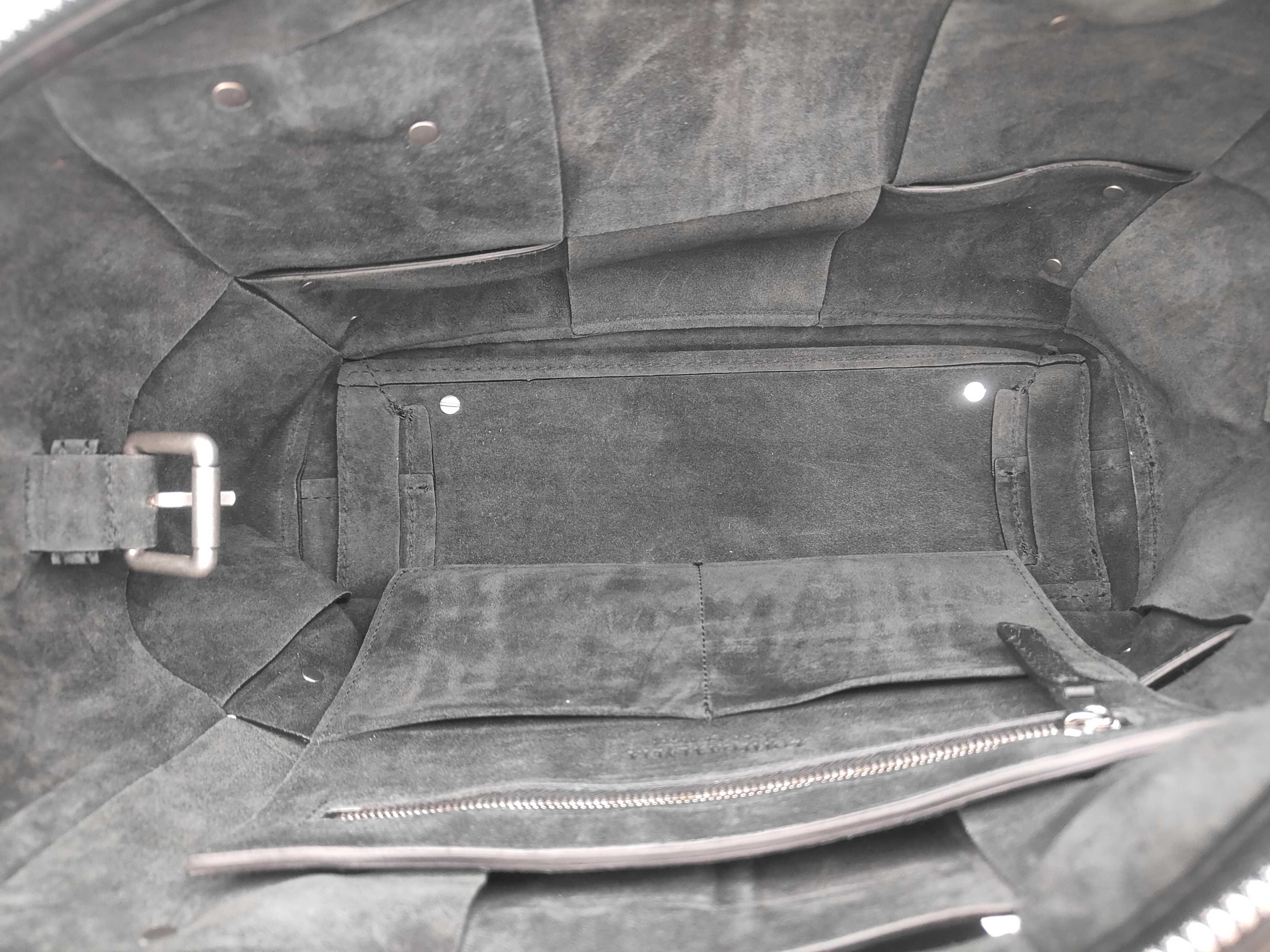 Intrecciato 2-Way Handbag — view 8