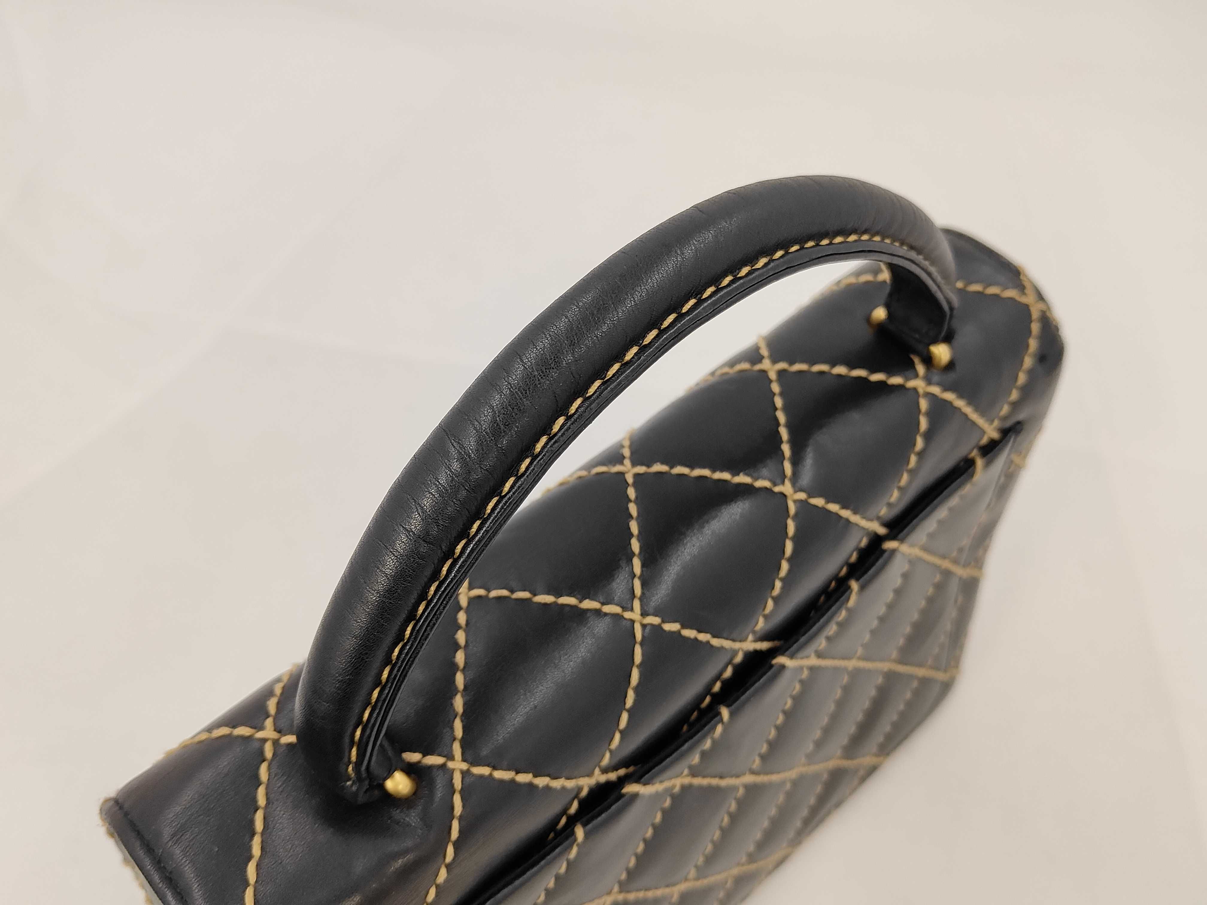 Matelassé 30 Wild Stitch Kelly-style Black Handbag (Serial Number 9) — view 3