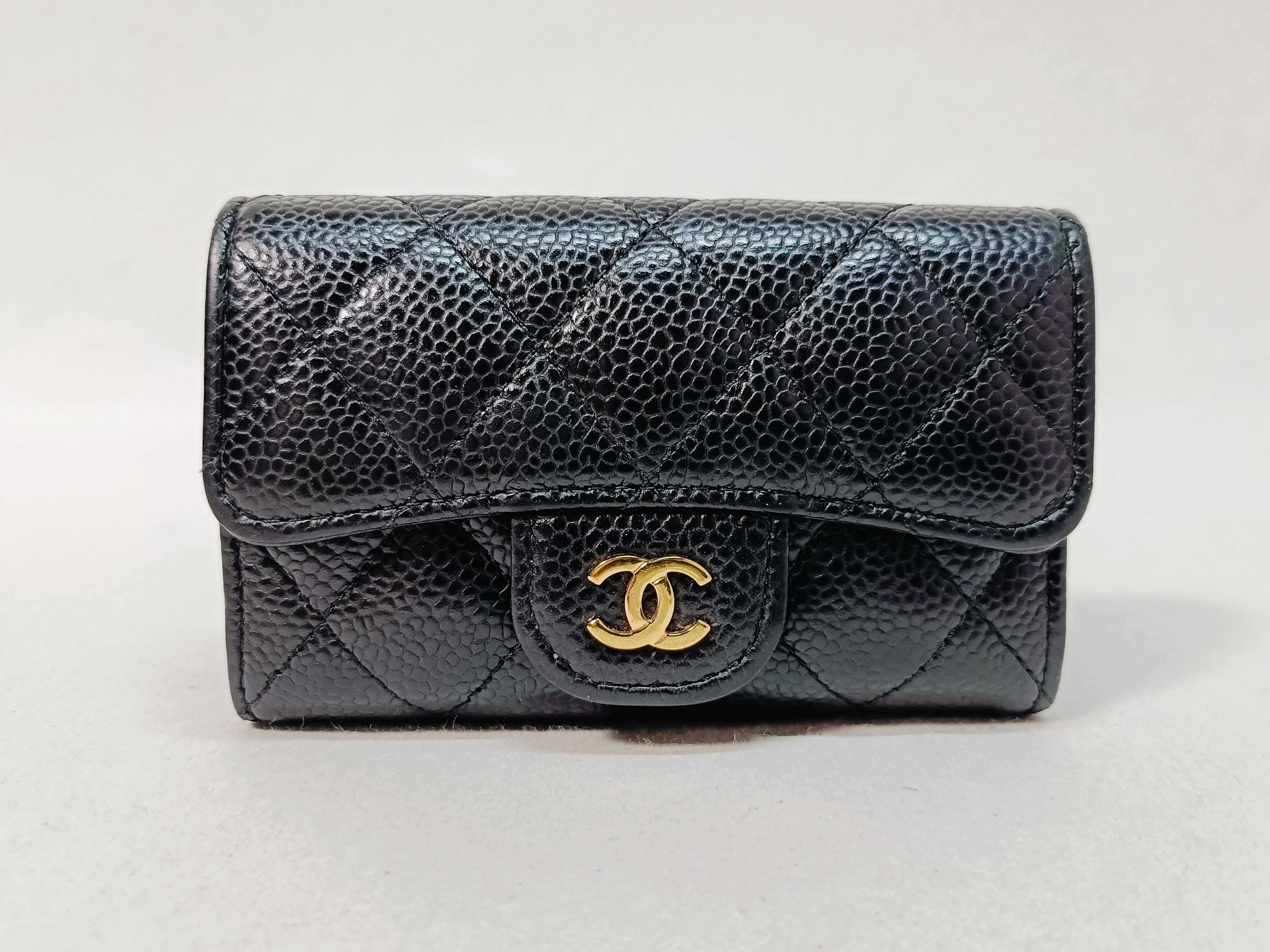 Matelassé Classic Flap Card Case, Caviar Leather, Black Coin Purse