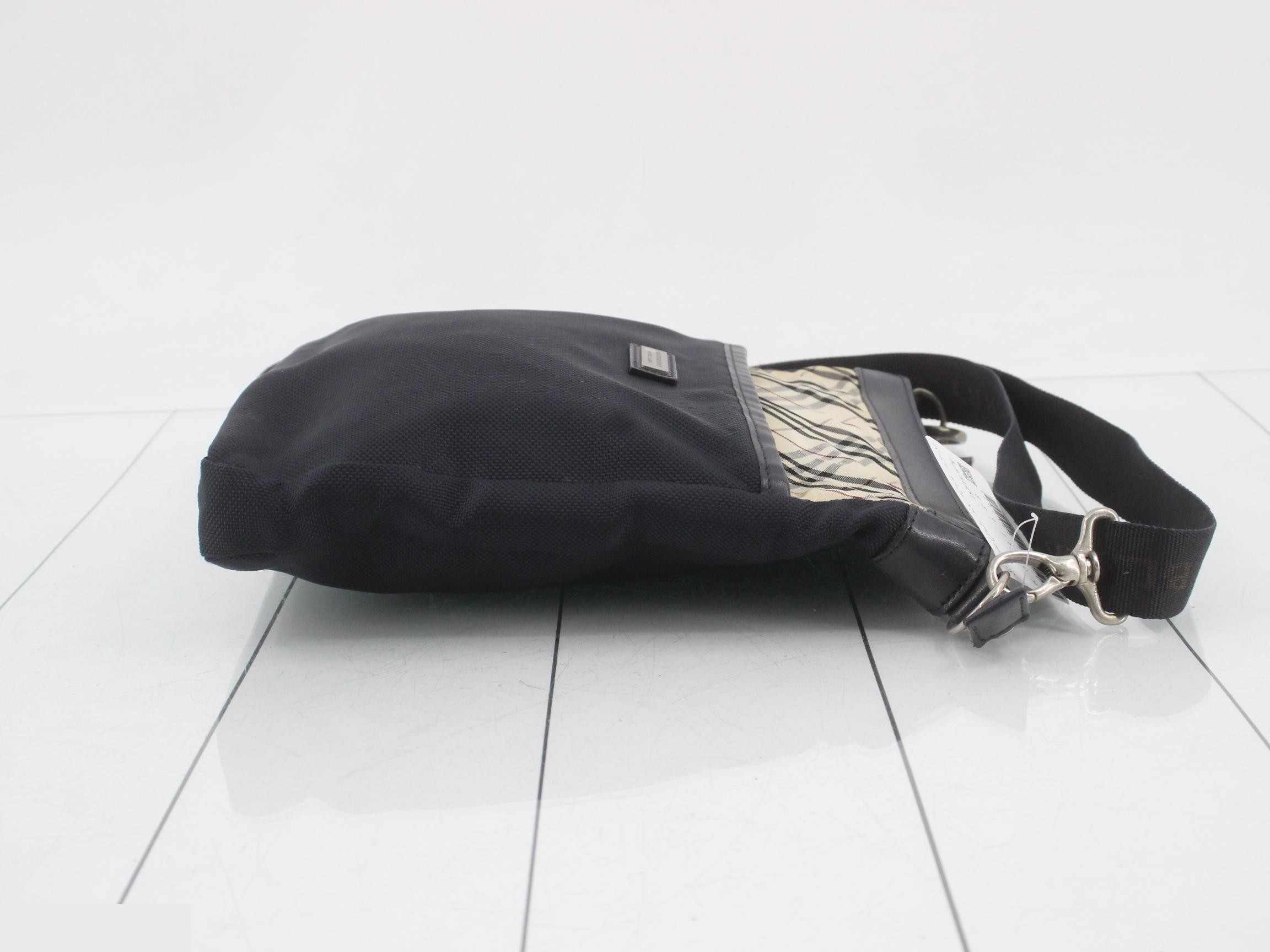 Black Label Nova Check Shoulder Bag — view 3