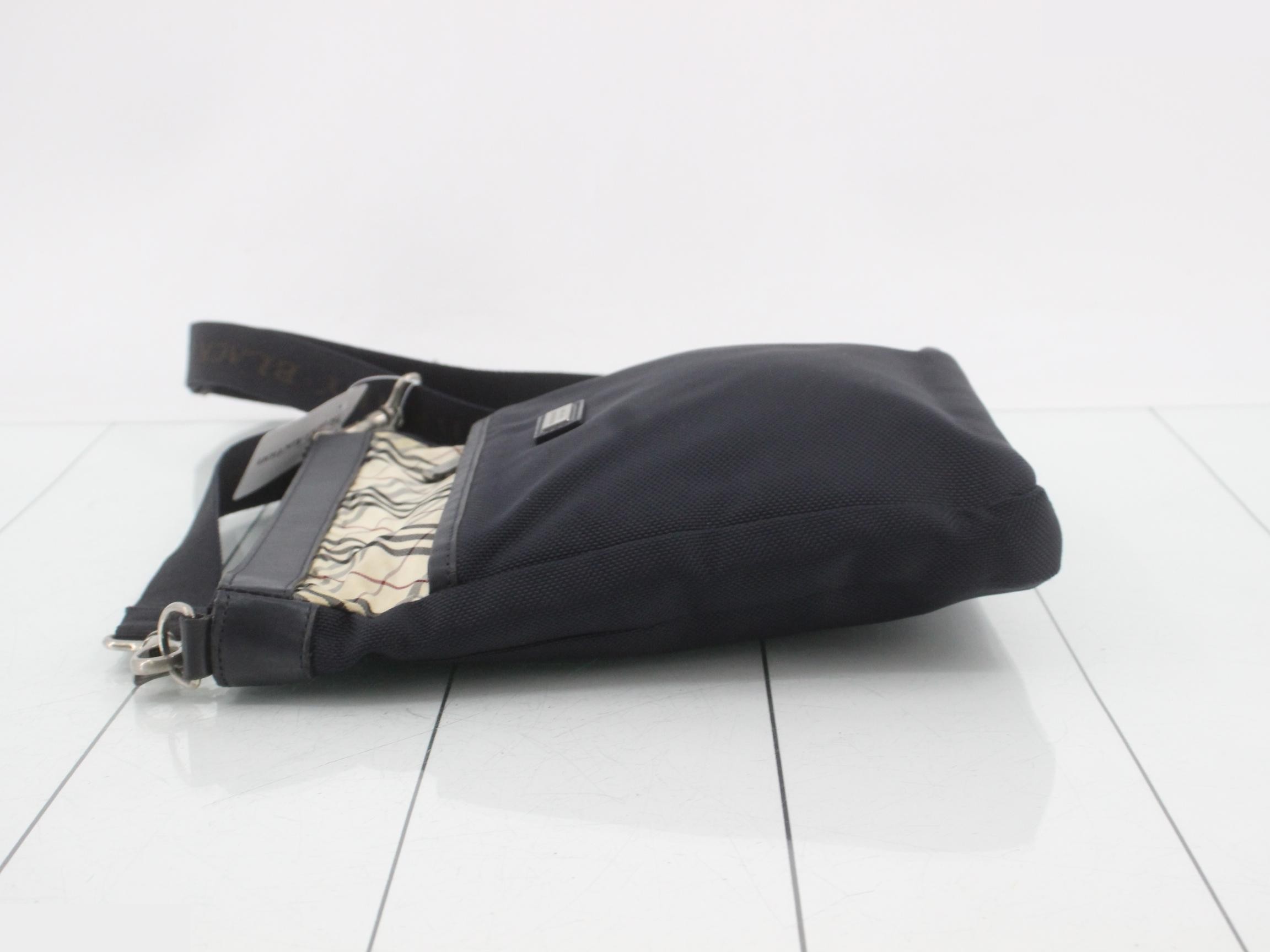 Black Label Nova Check Shoulder Bag — view 4