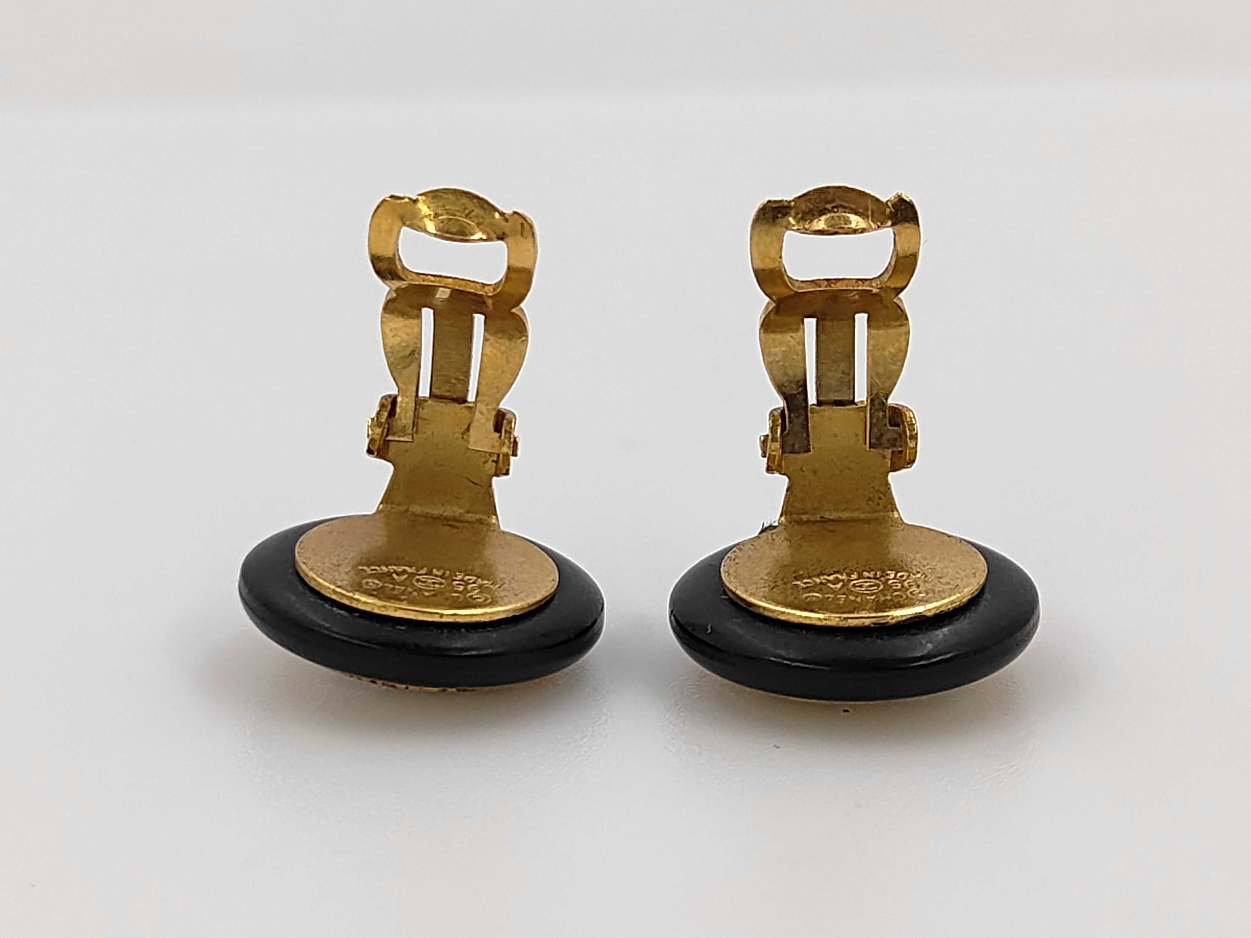 earrings — view 4