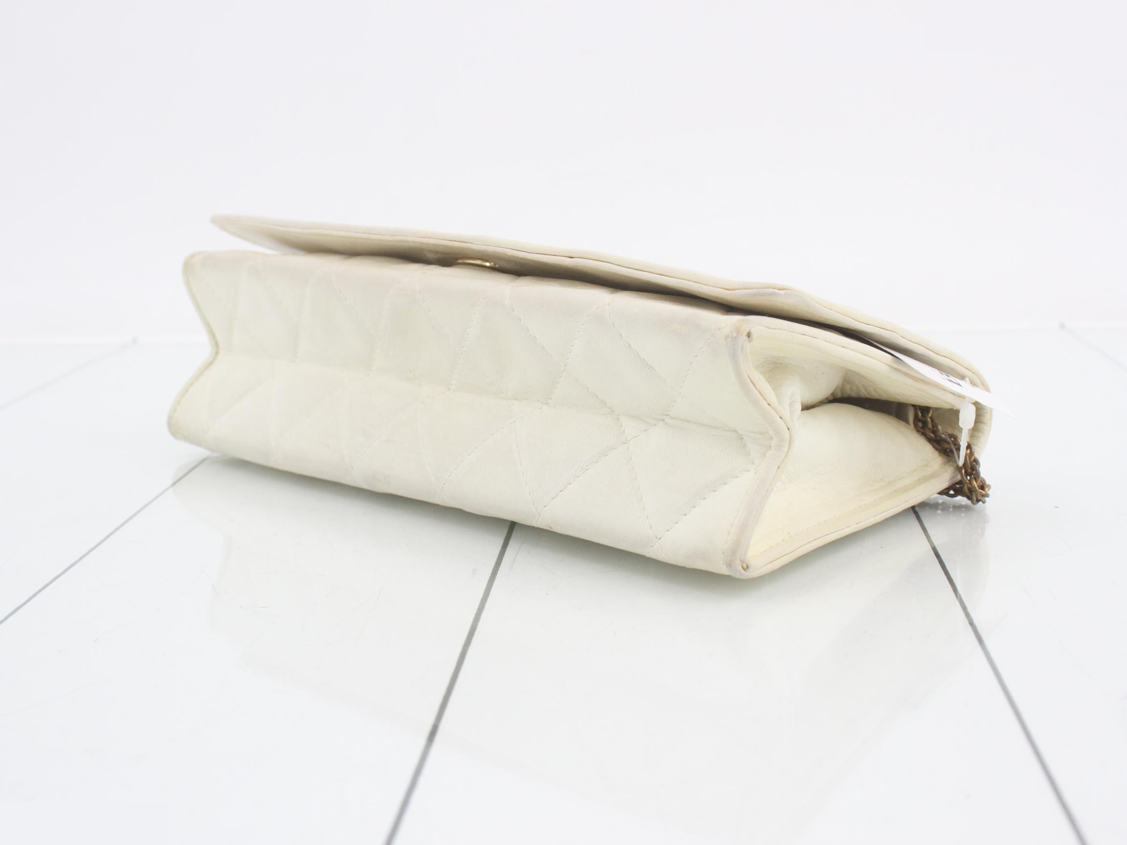 Matelassé (bag) - Shoulder bag - White — view 6