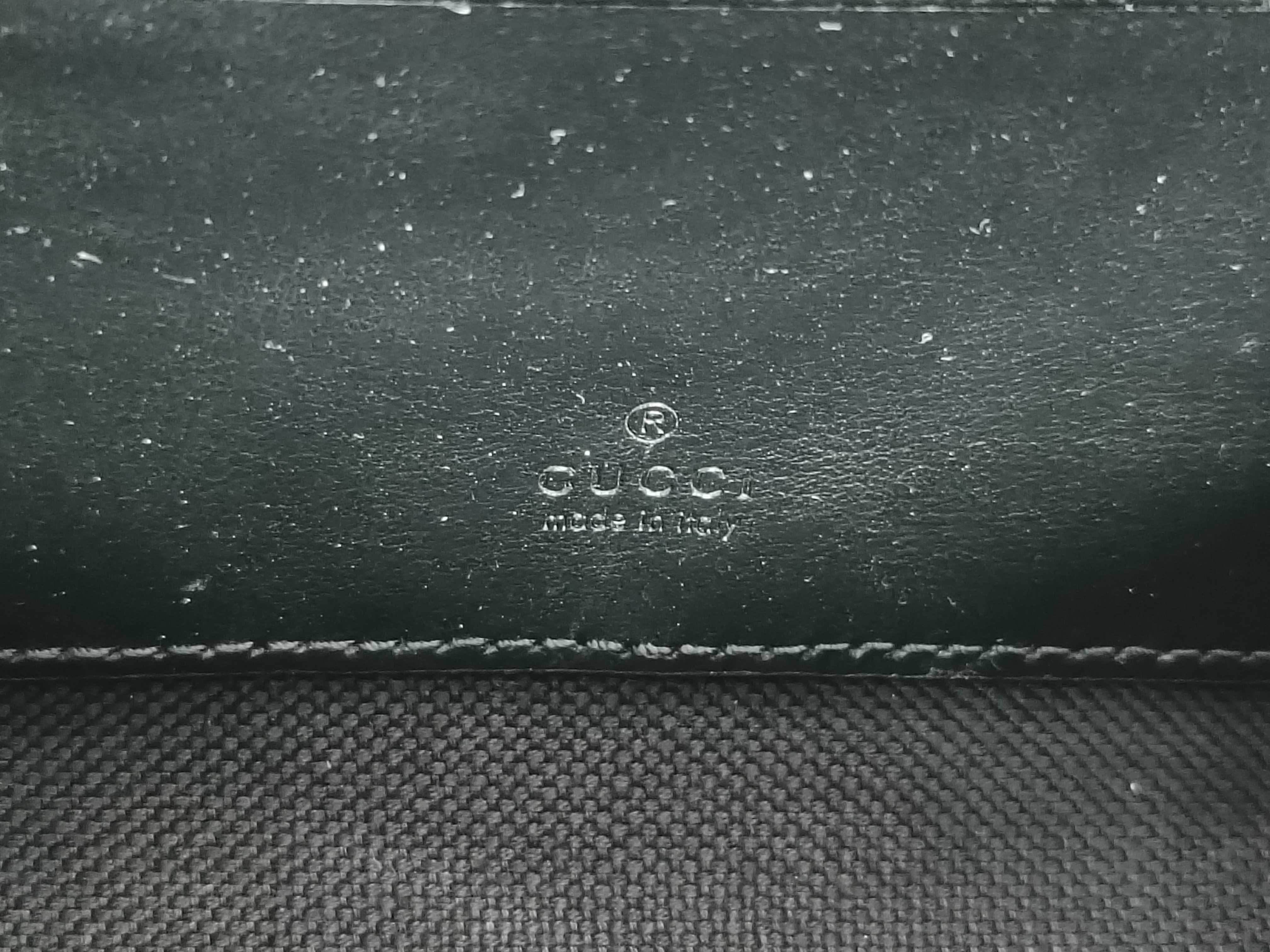GG Supreme Shoulder Bag — view 10