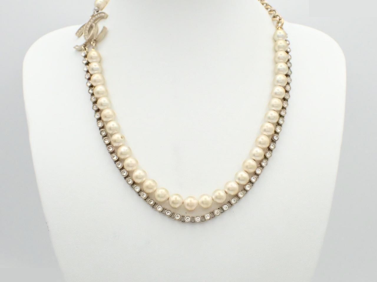 Necklace with Coco Mark and pearls; neck circumference approximately 44cm — view 3