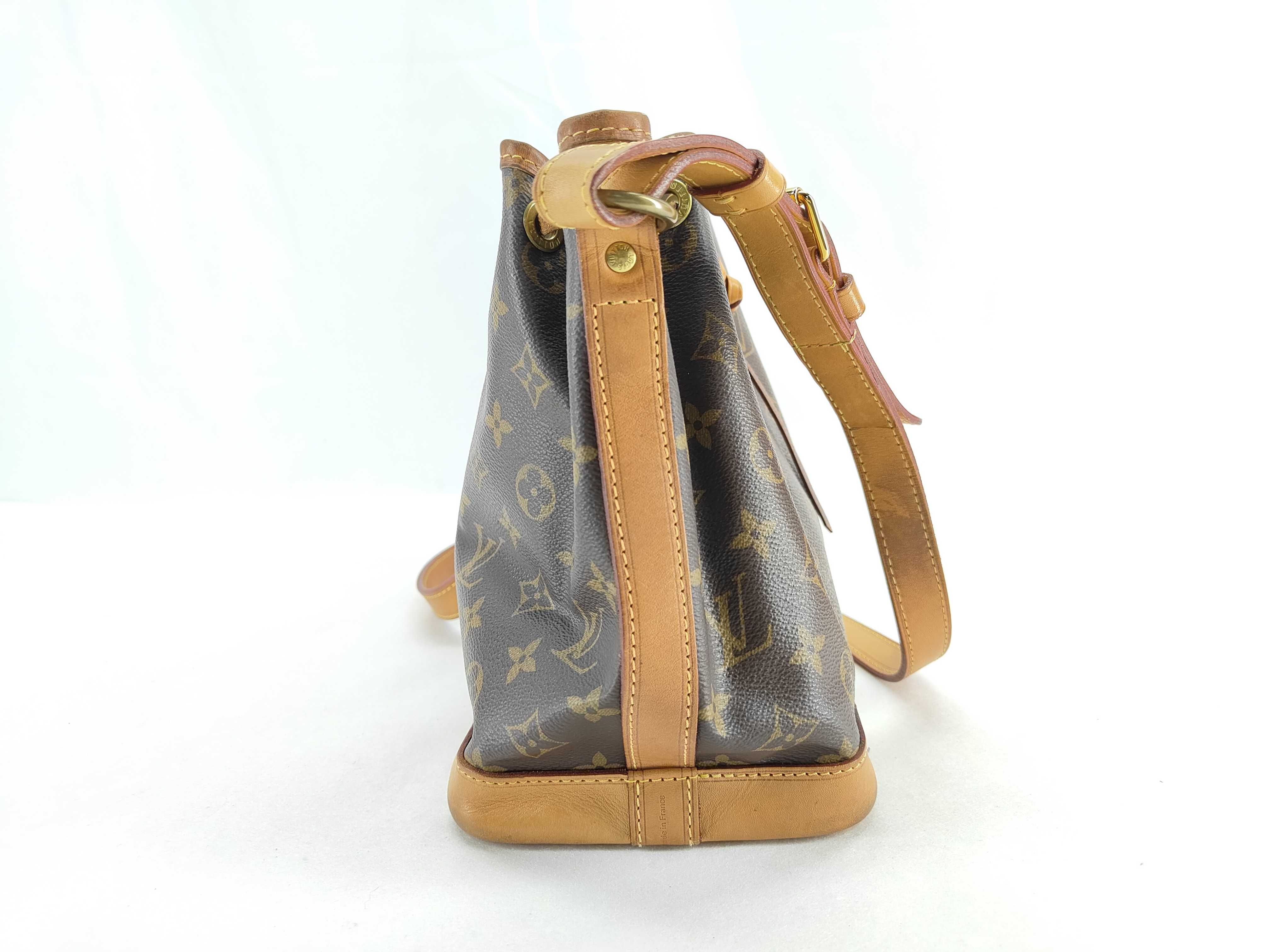 Monogram SG - Monogram Neo Bucket bag (shoulder bag) — view 3