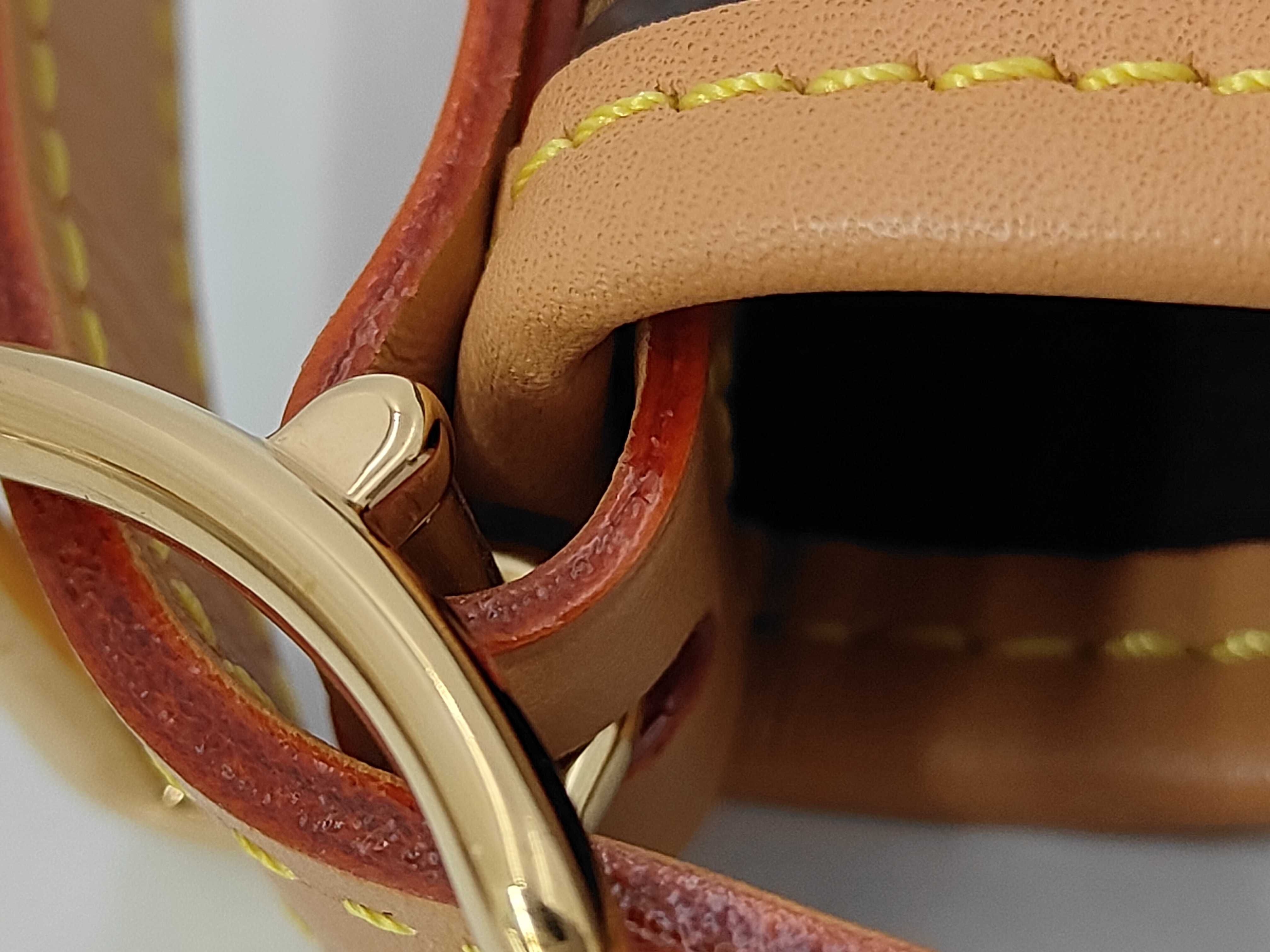 Monogram Carryall NM PM M46203 Shoulder Bag — view 6