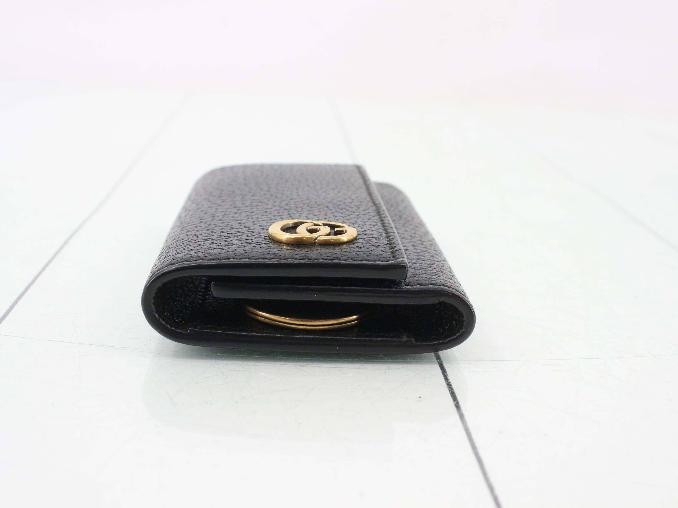 Petite Marmont Leather 6-Key Case, Black, with Key Ring — view 3