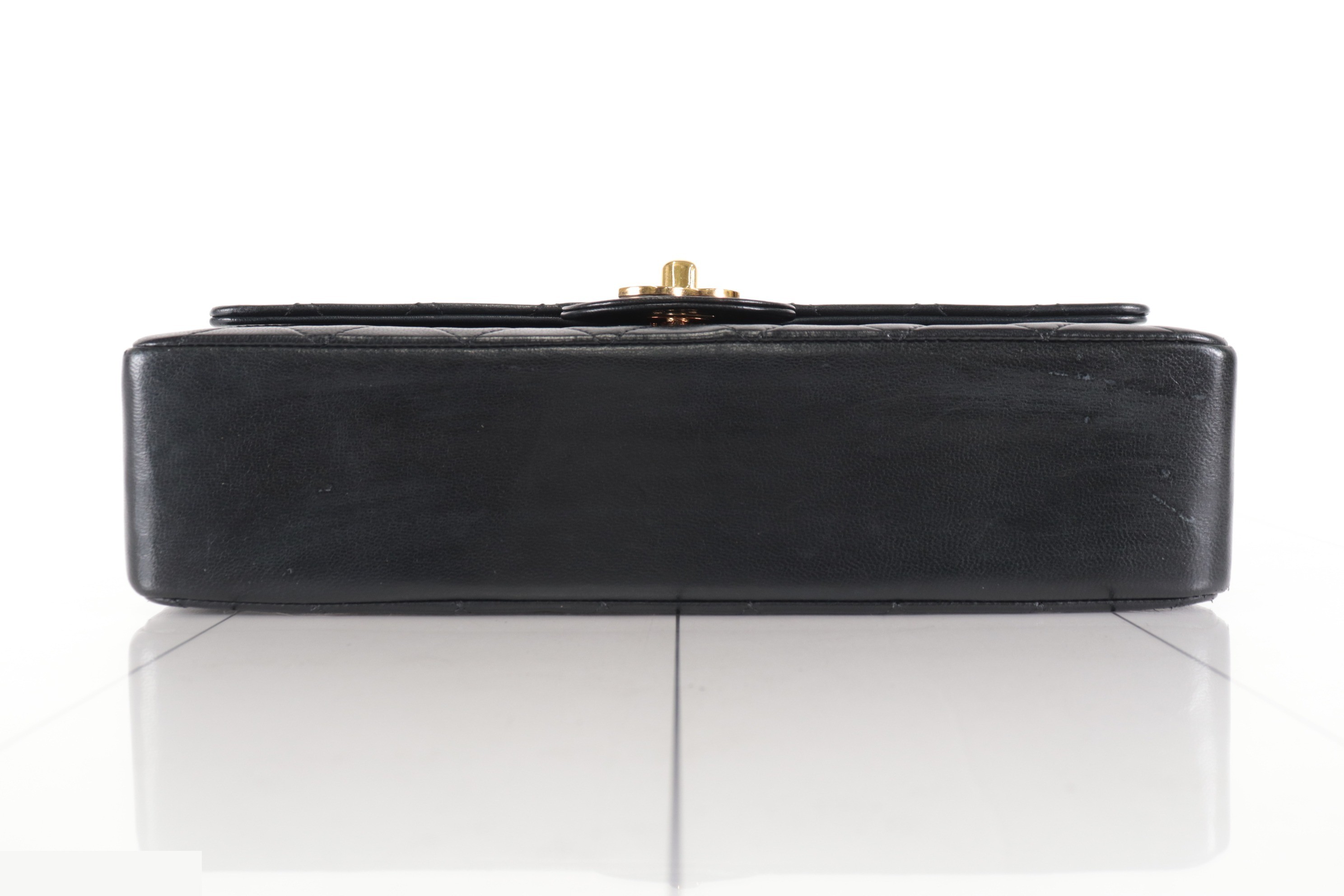 Double flap 25 Lambskin Chain Shoulder Bag, Series 0 — view 7