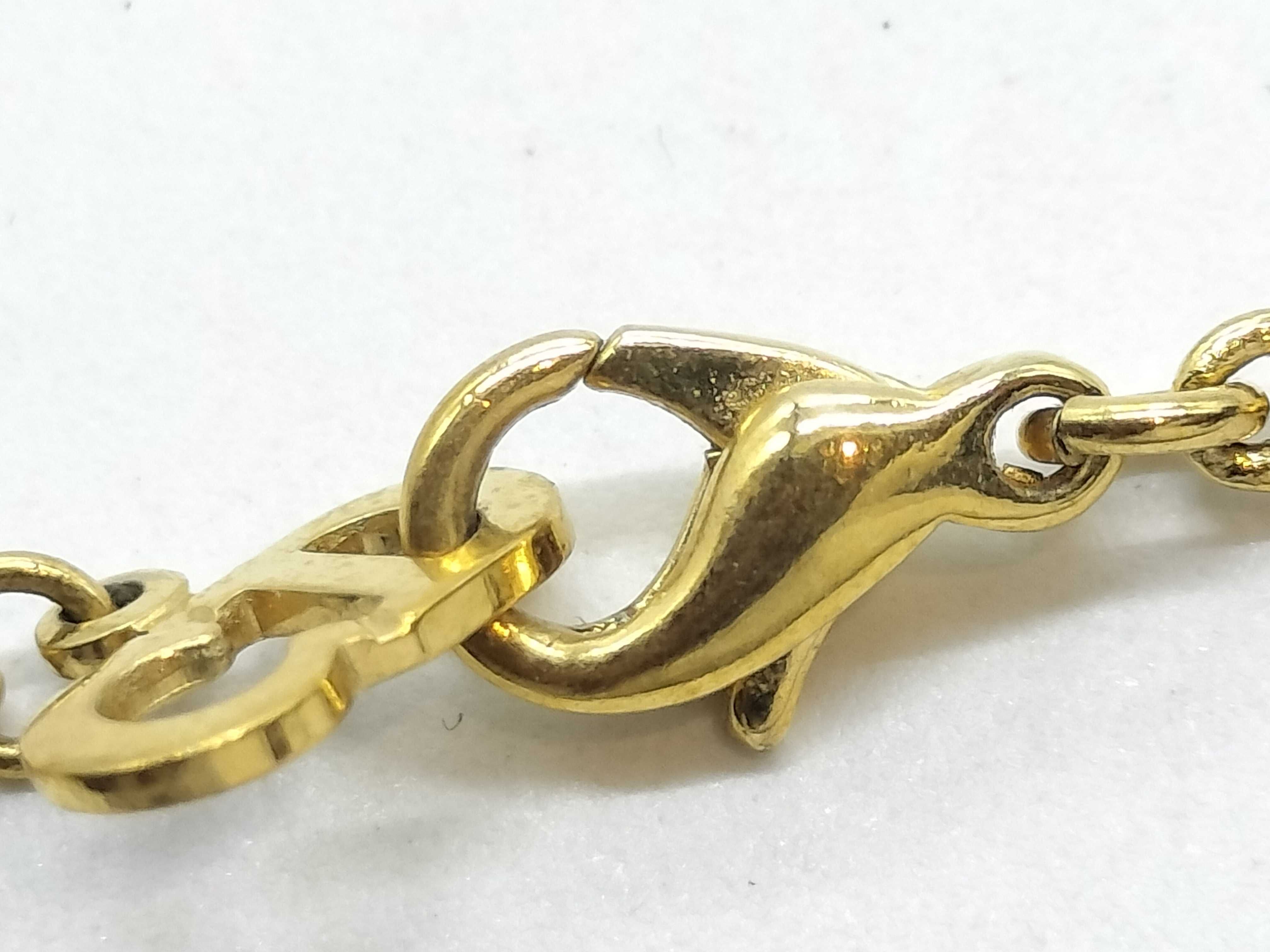 D logo gold necklace — view 6