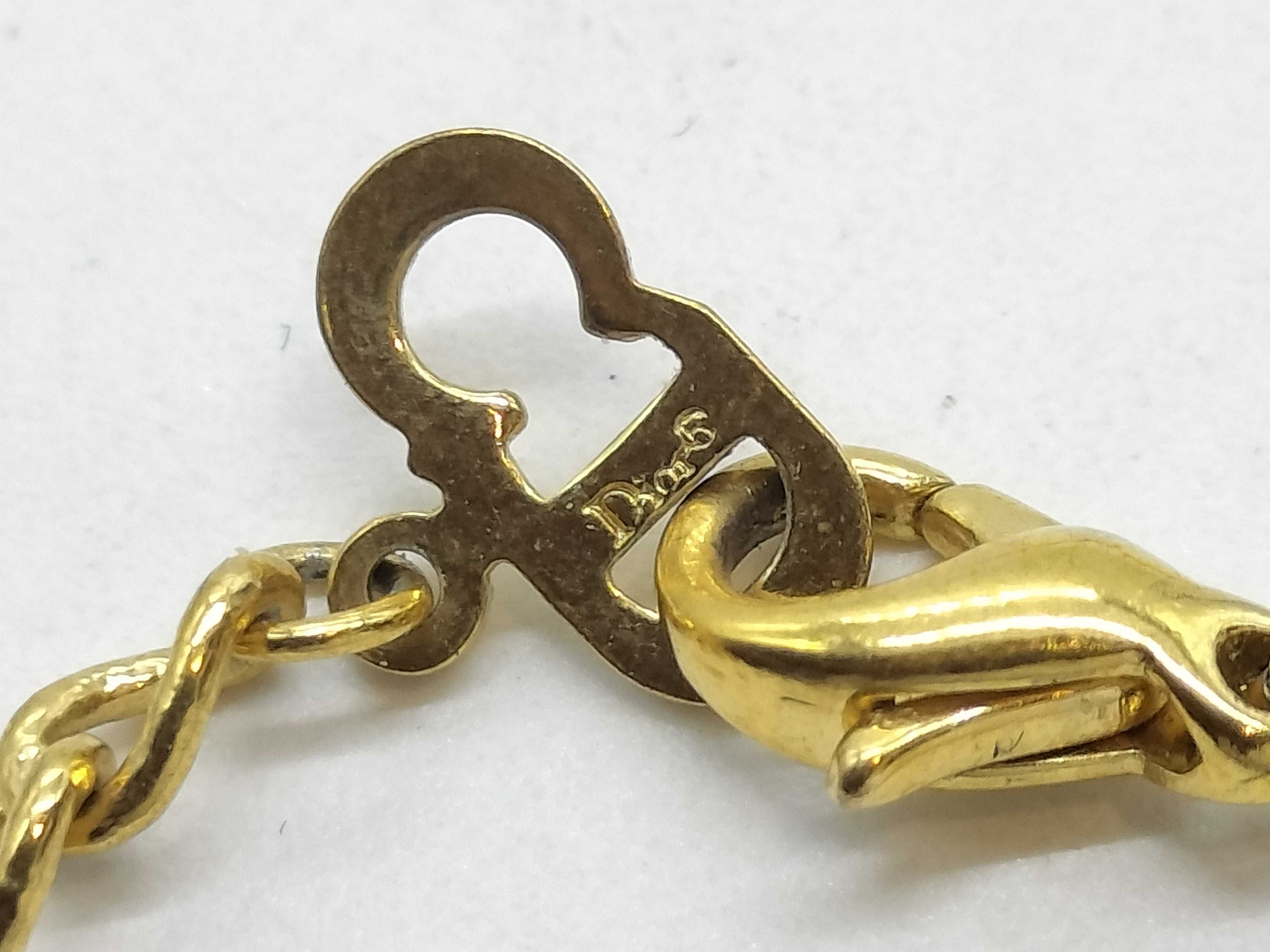D logo gold necklace — view 7