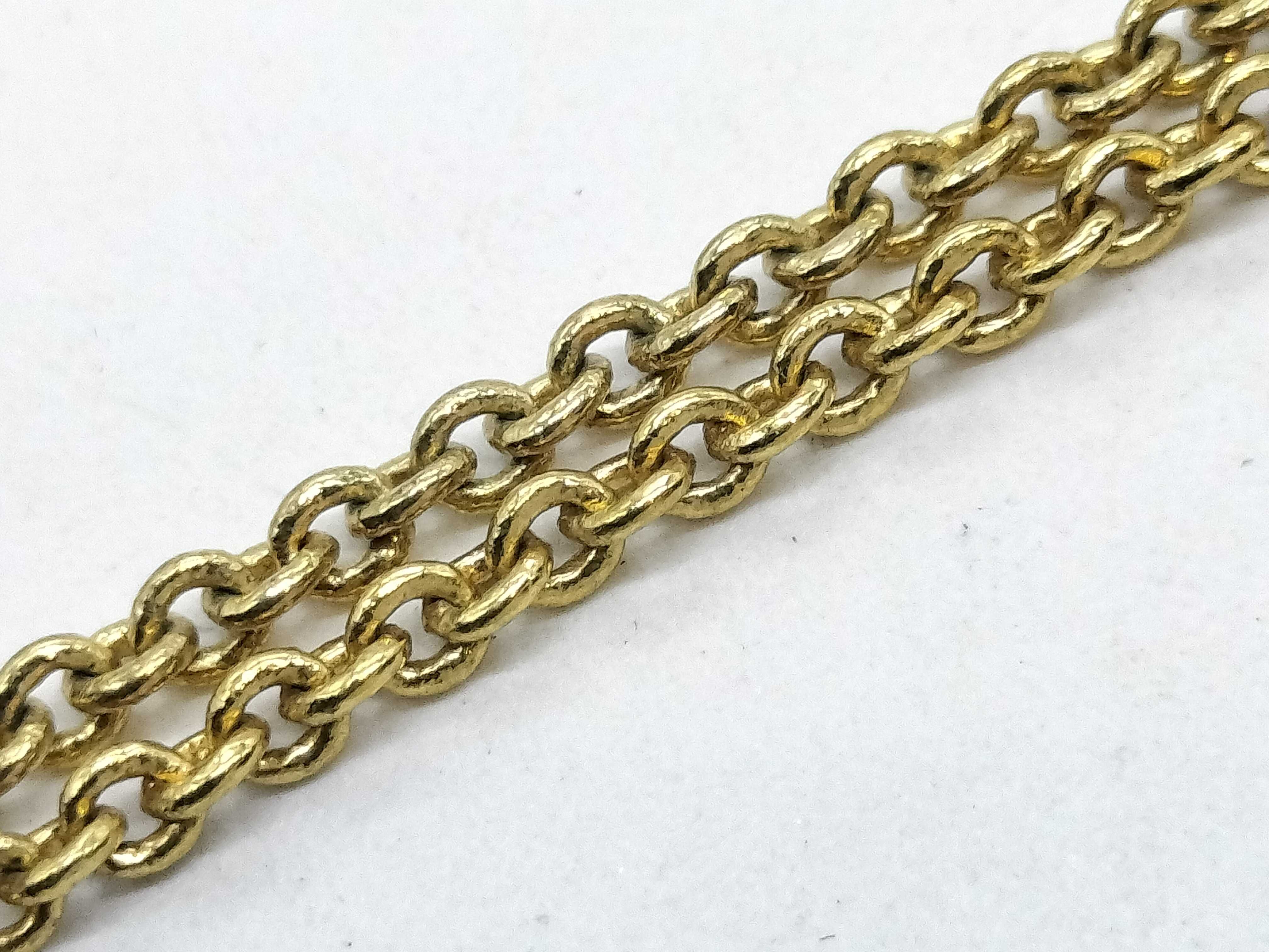 D logo gold necklace — view 9