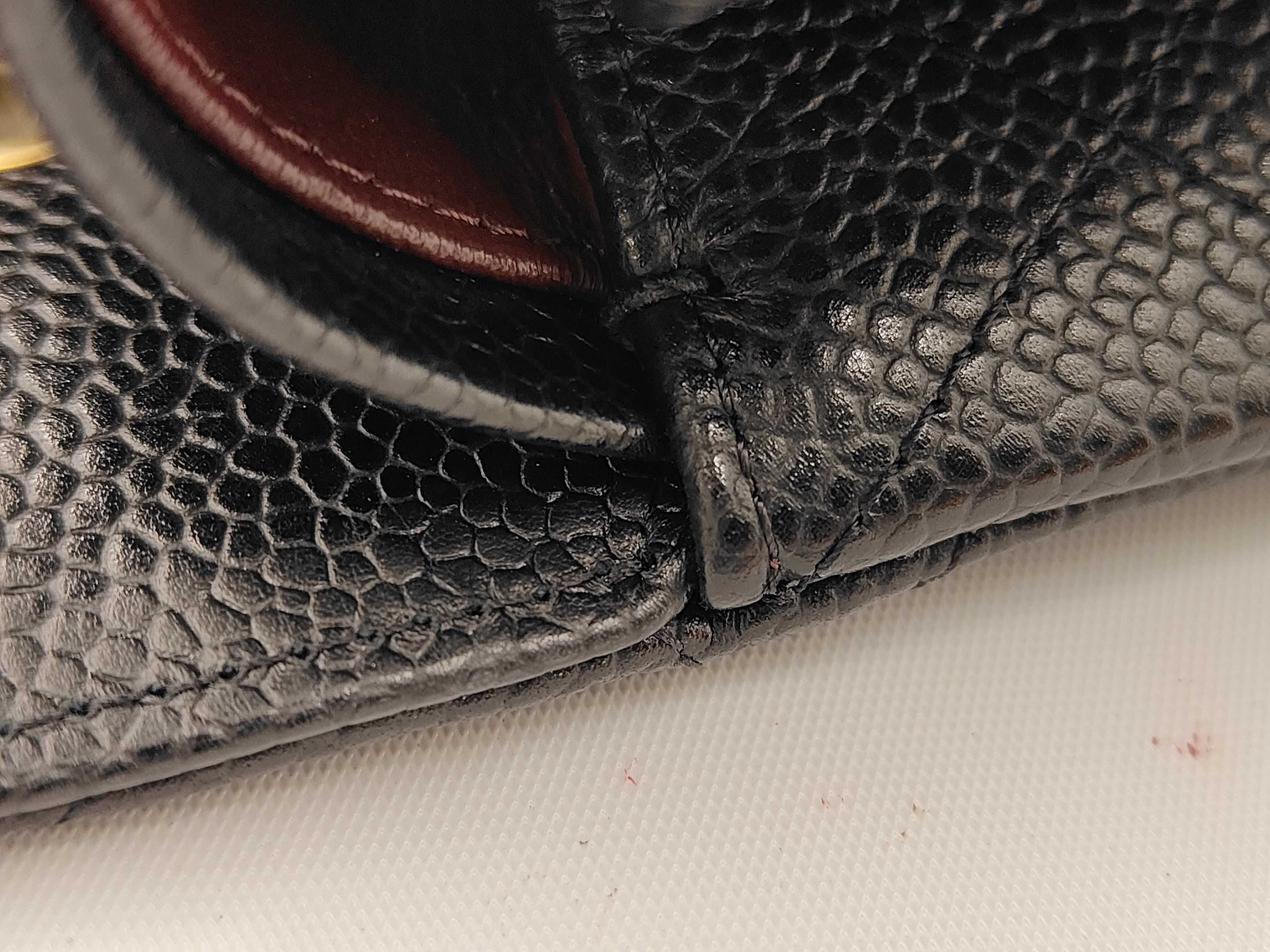Matelassé 25 Double Flap Caviar Black Chain Shoulder Bag — view 8