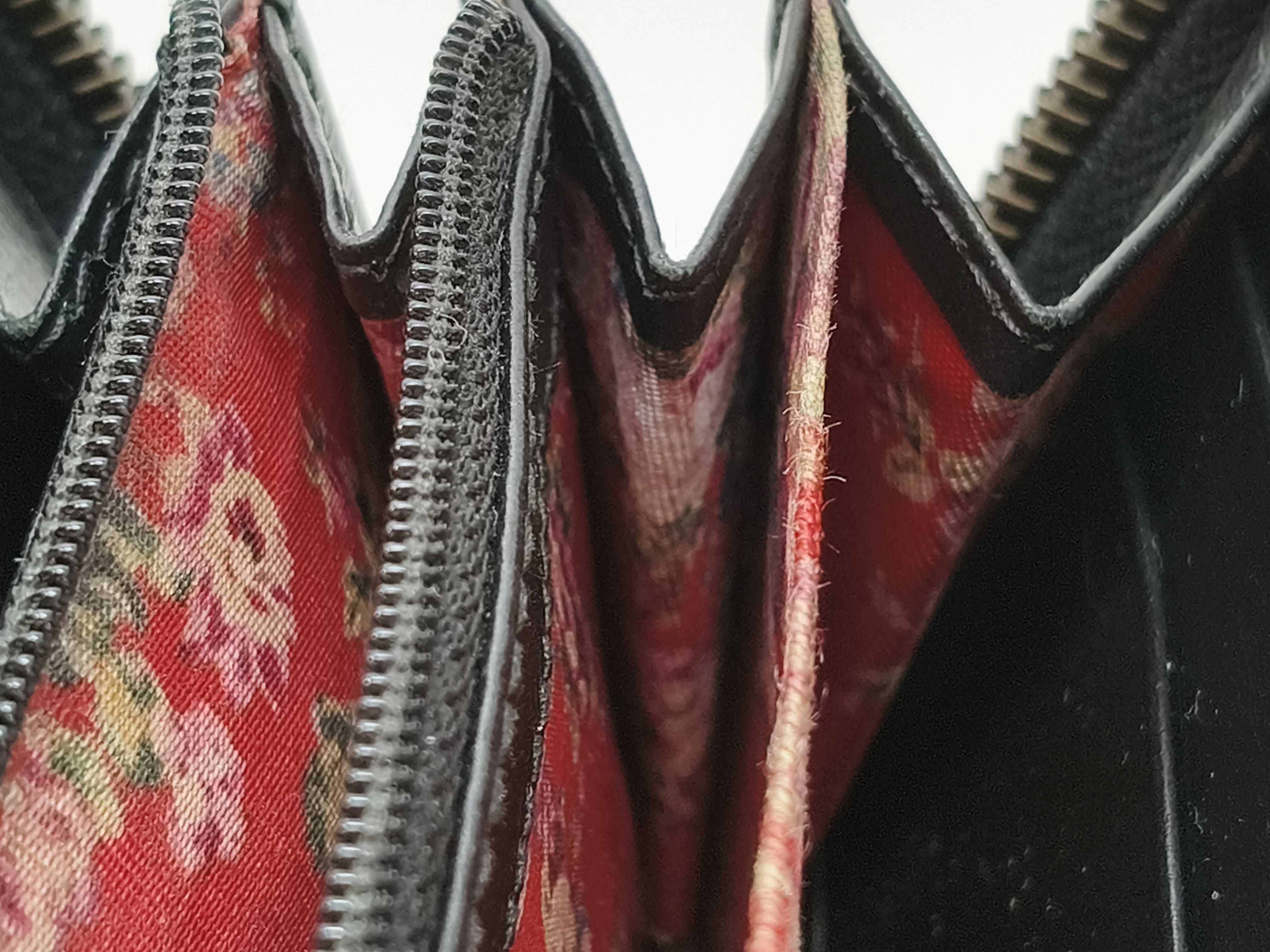 Webbing 536450 Round Zipper Sherry Line GG Quilted Wallet — view 10