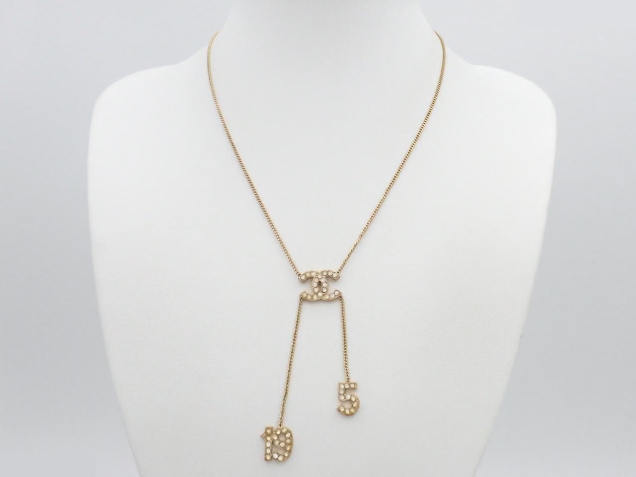 Necklace with Coco Mark design, gold, and stone; chain approximately 41cm long. — view 3