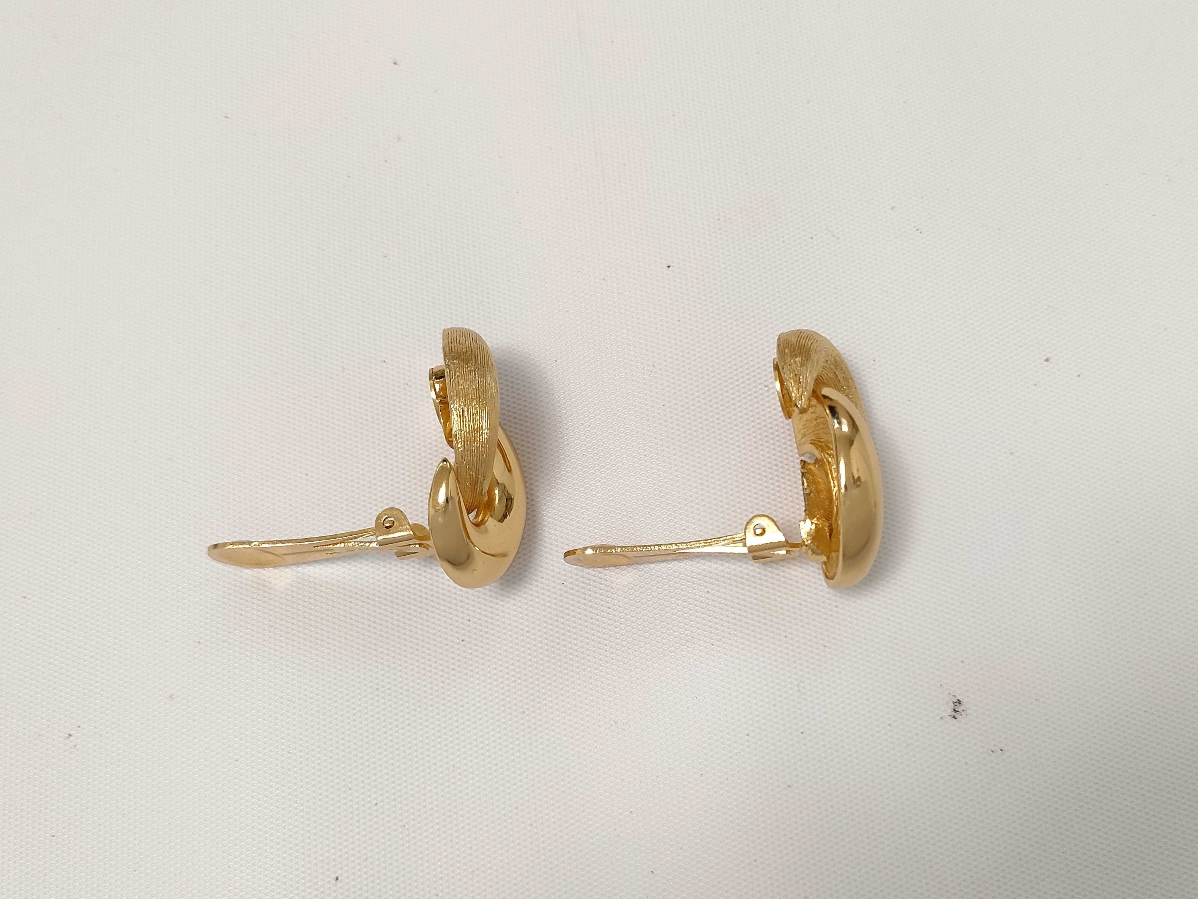 Christian Twist Design Gold Earrings — view 4