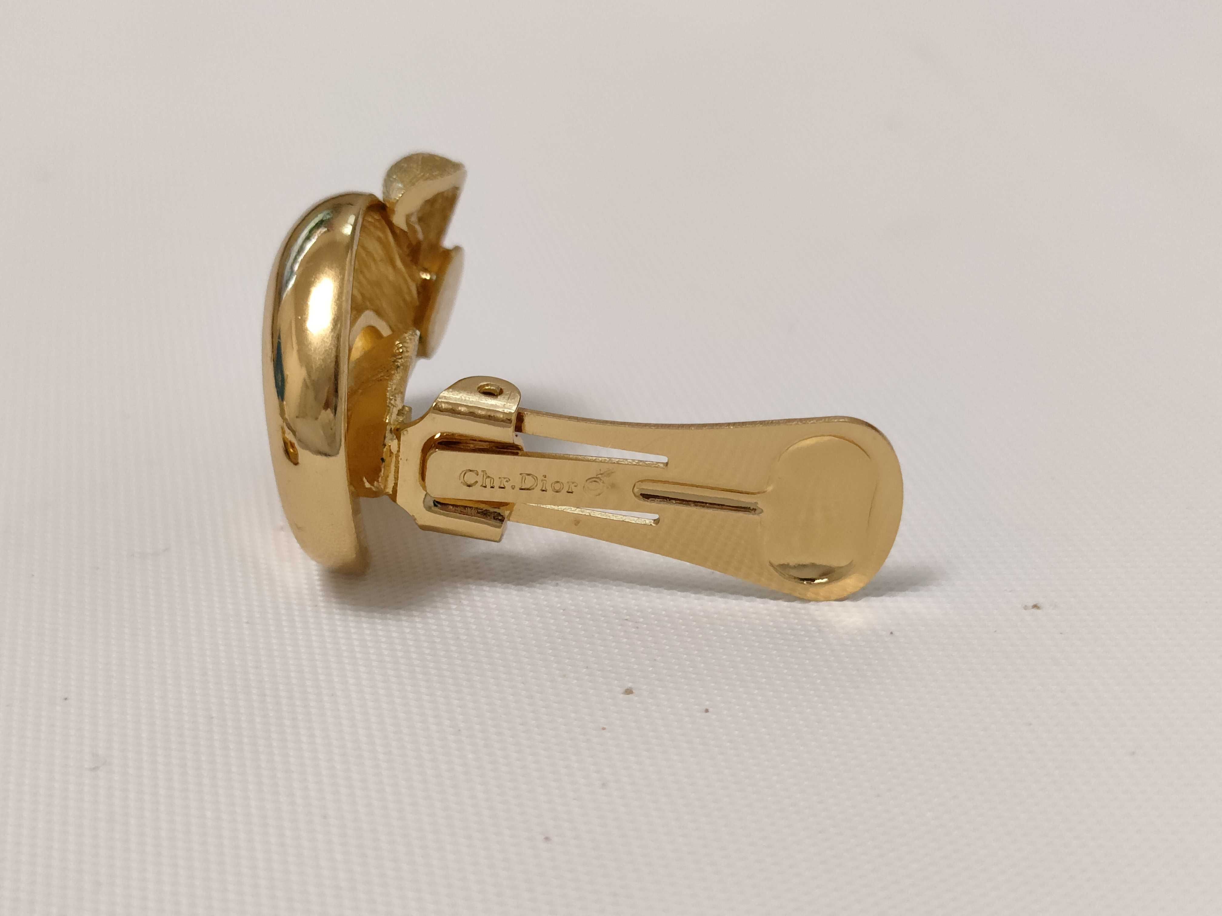 Christian Twist Design Gold Earrings — view 6