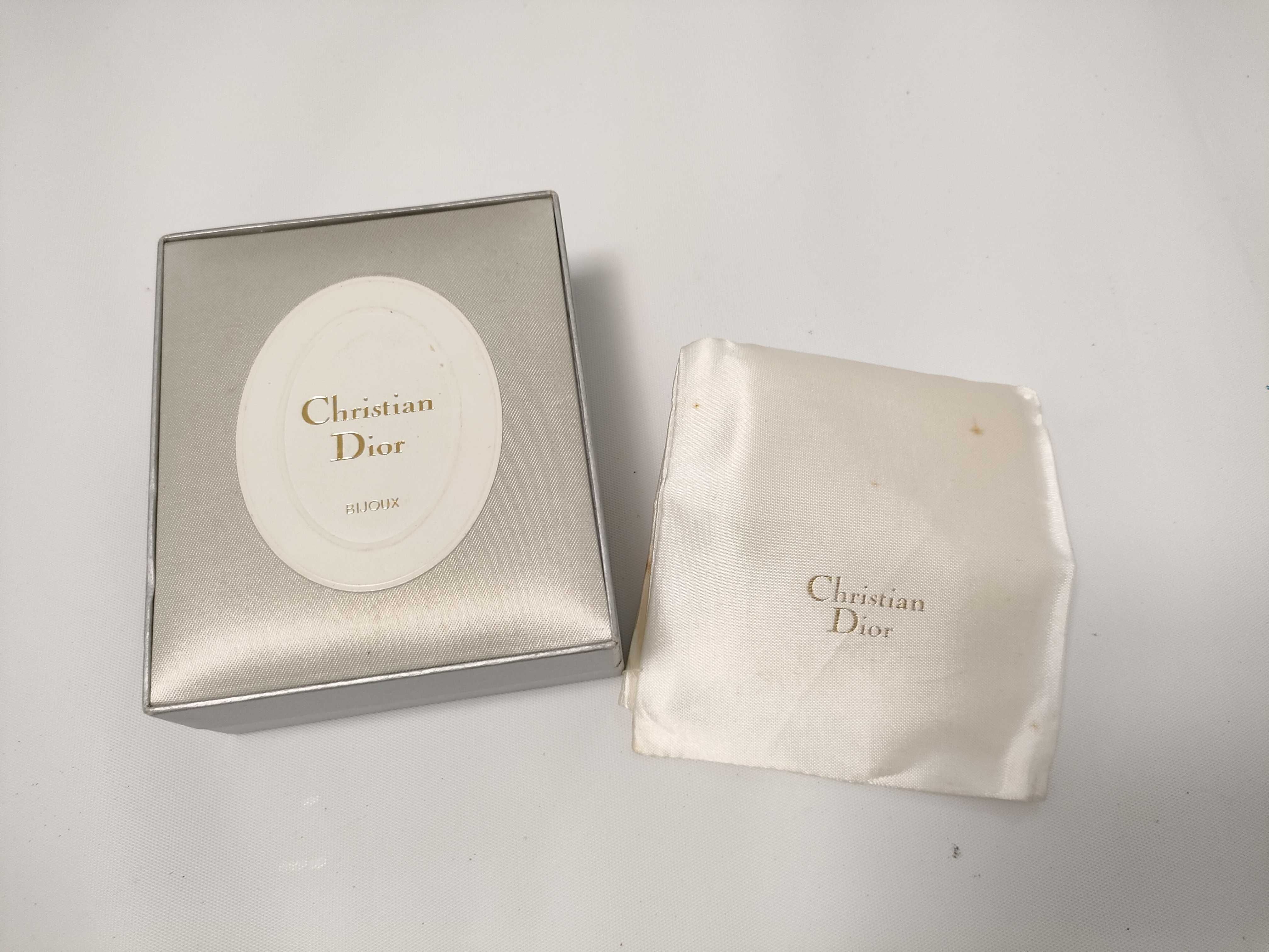 Christian Twist Design Gold Earrings — view 10