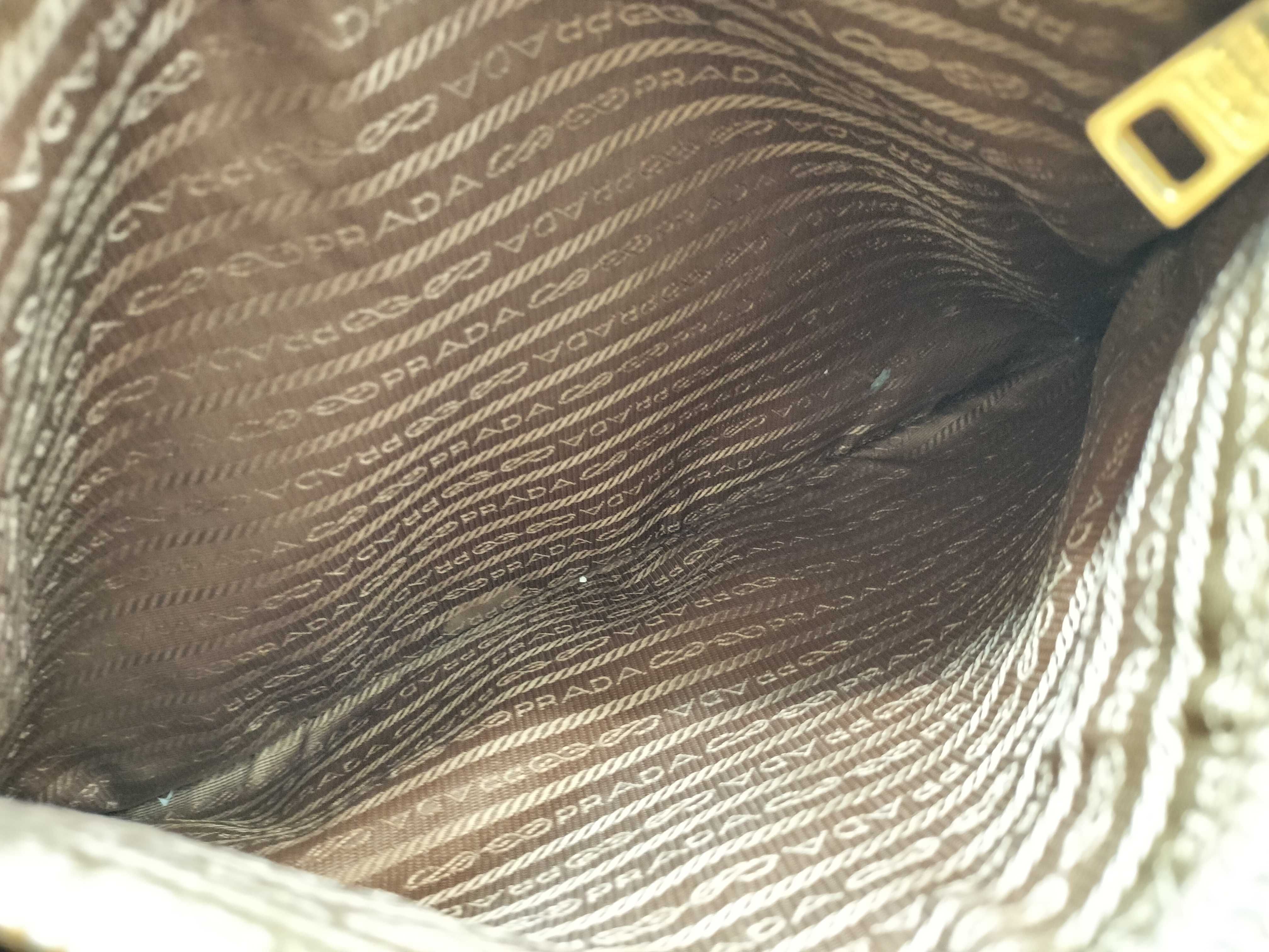 Vitello Daino Shine Tote Bag — view 12