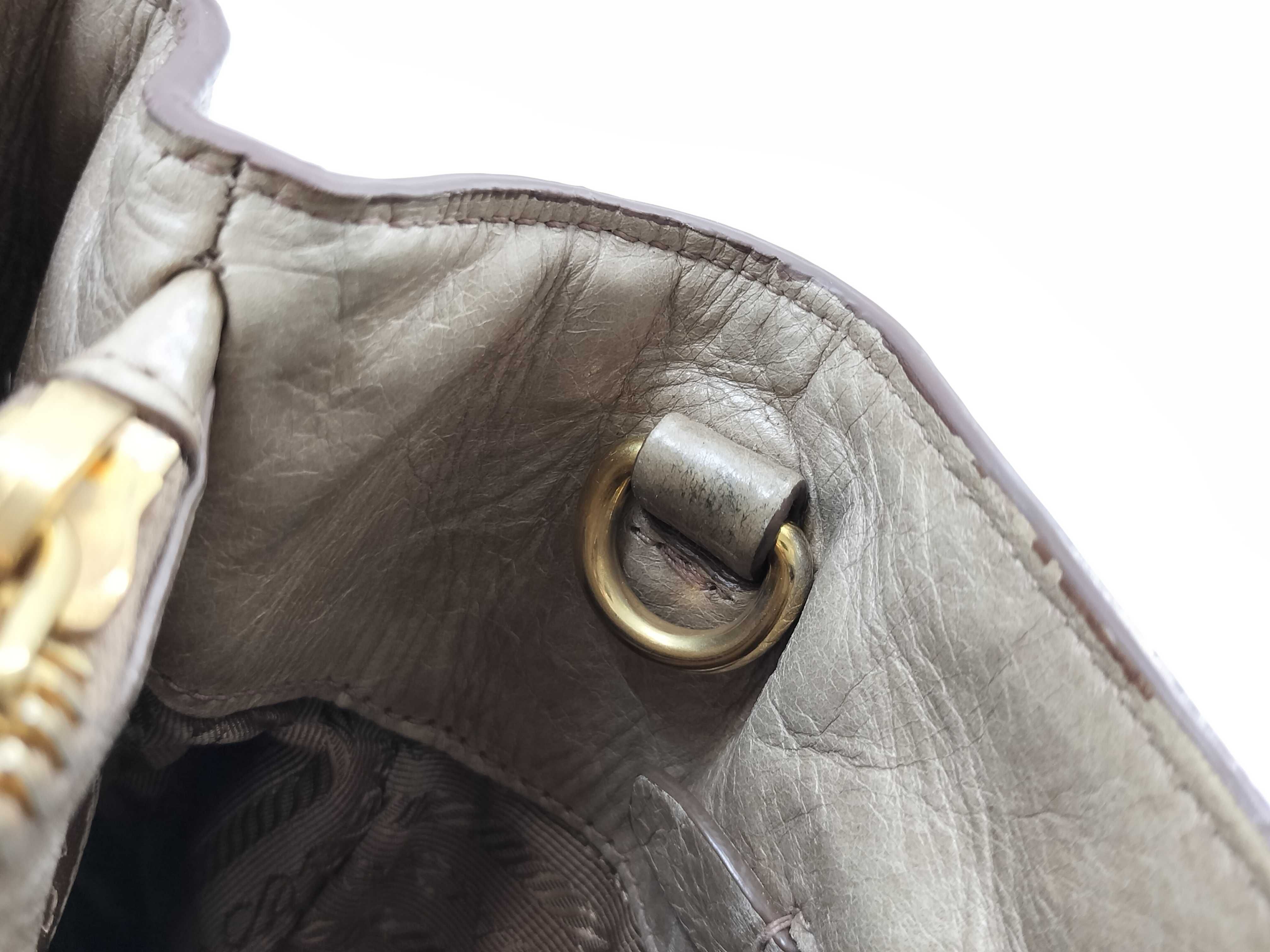 Vitello Daino Shine Tote Bag — view 13