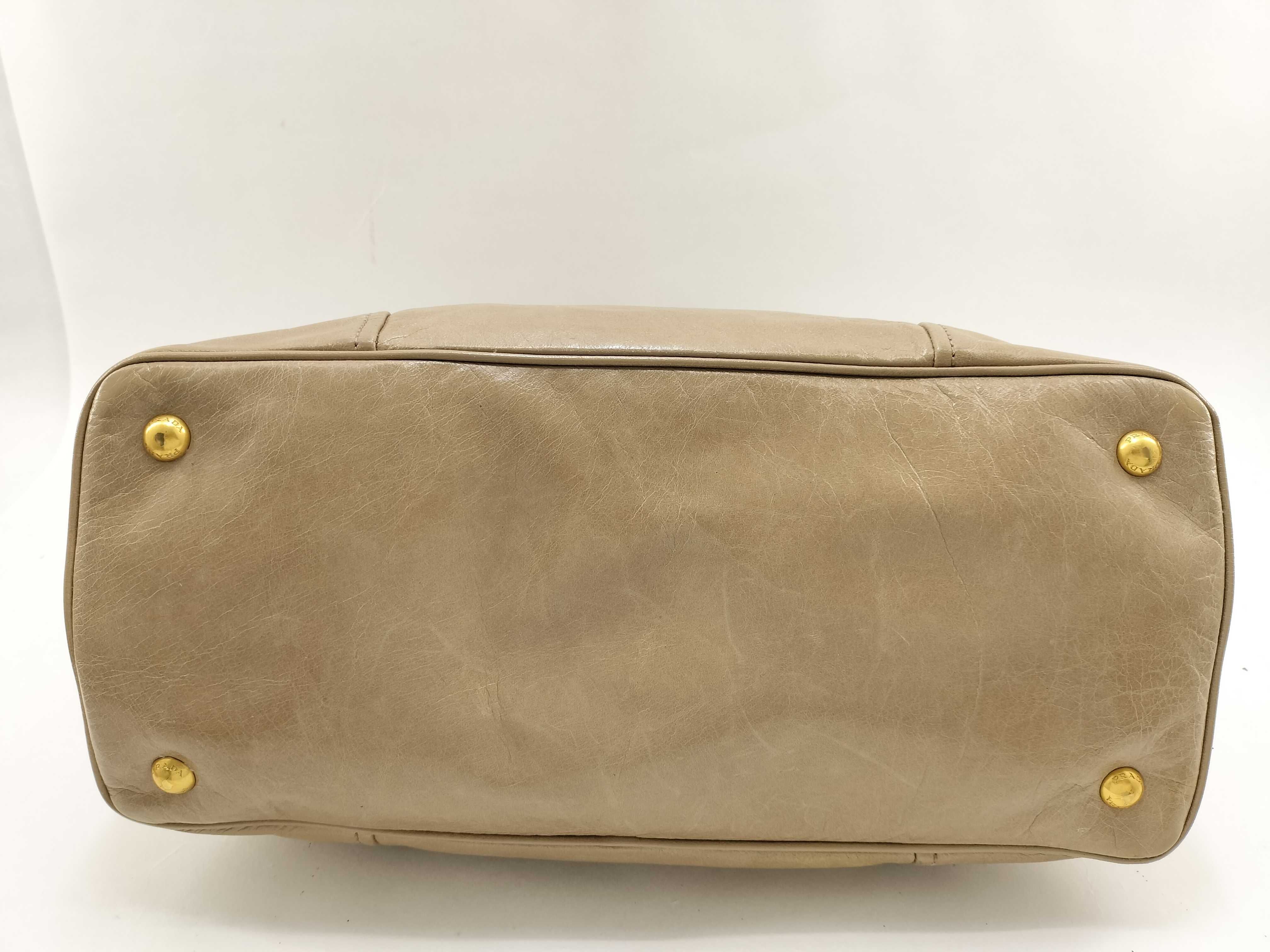 Vitello Daino Shine Tote Bag — view 6