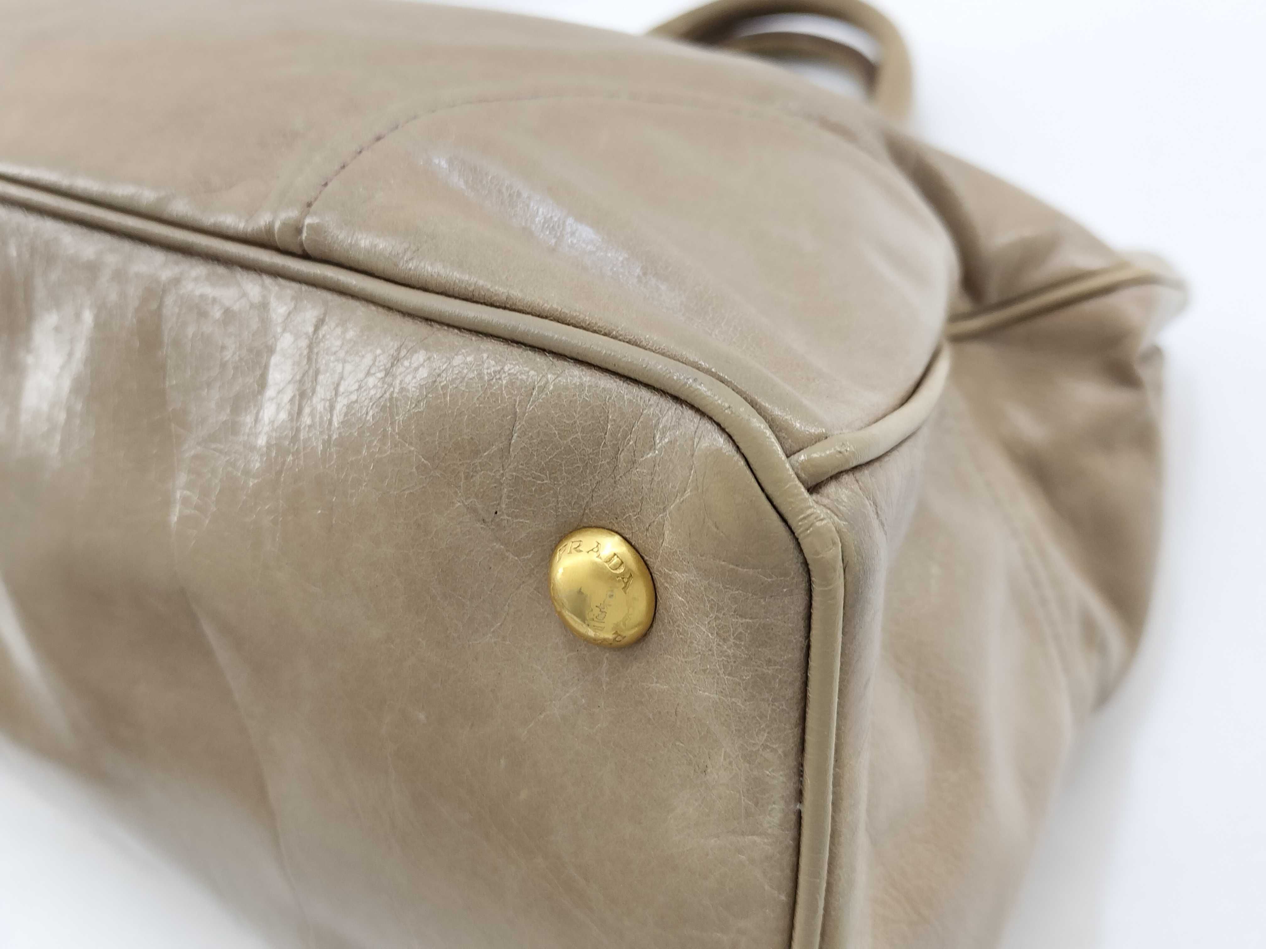Vitello Daino Shine Tote Bag — view 8