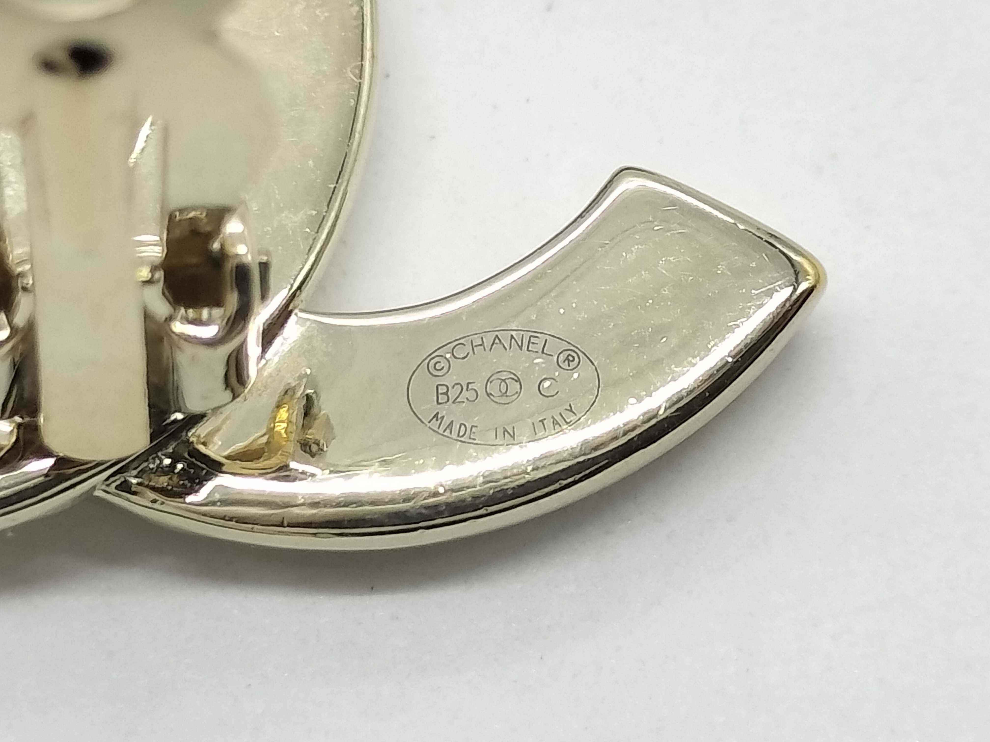 B25 Earrings — view 5