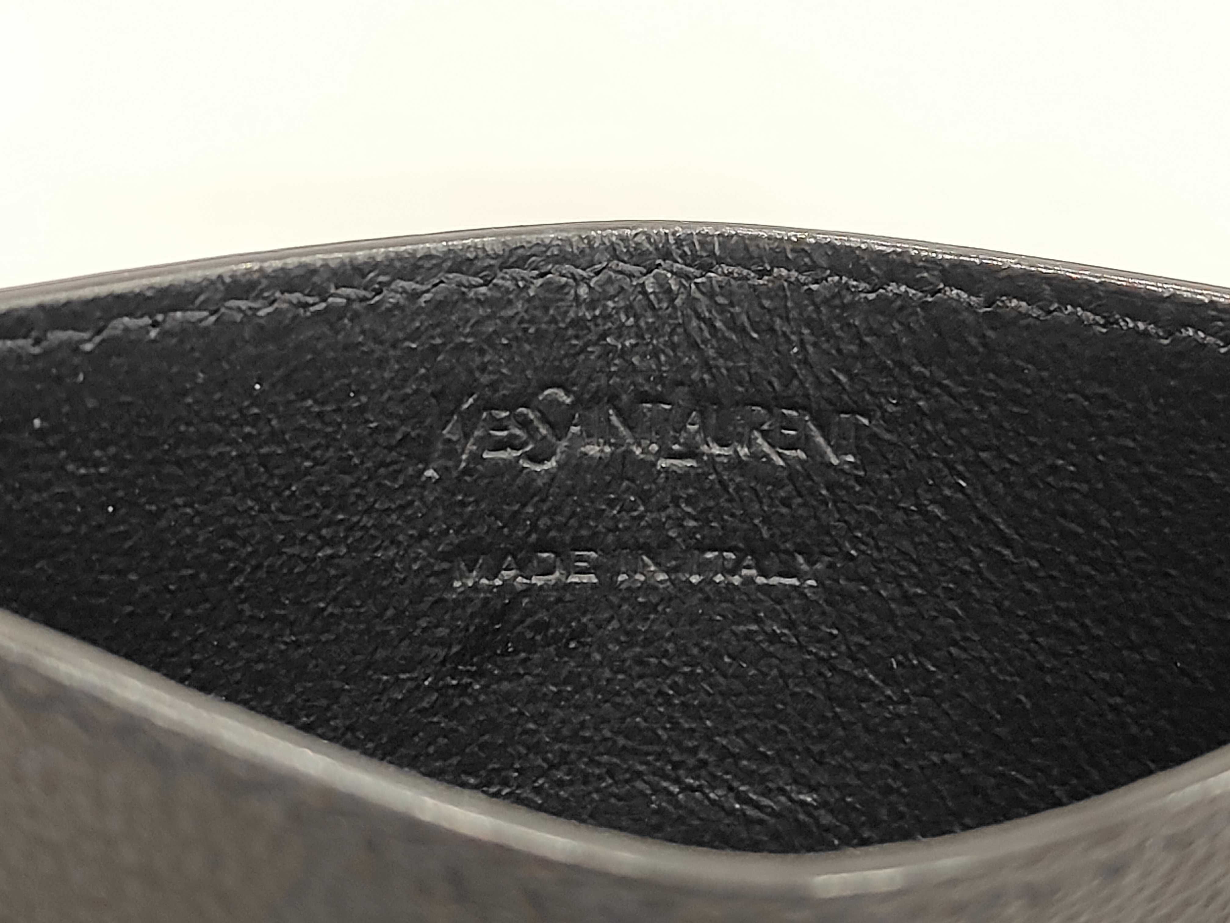 logo card case — view 8