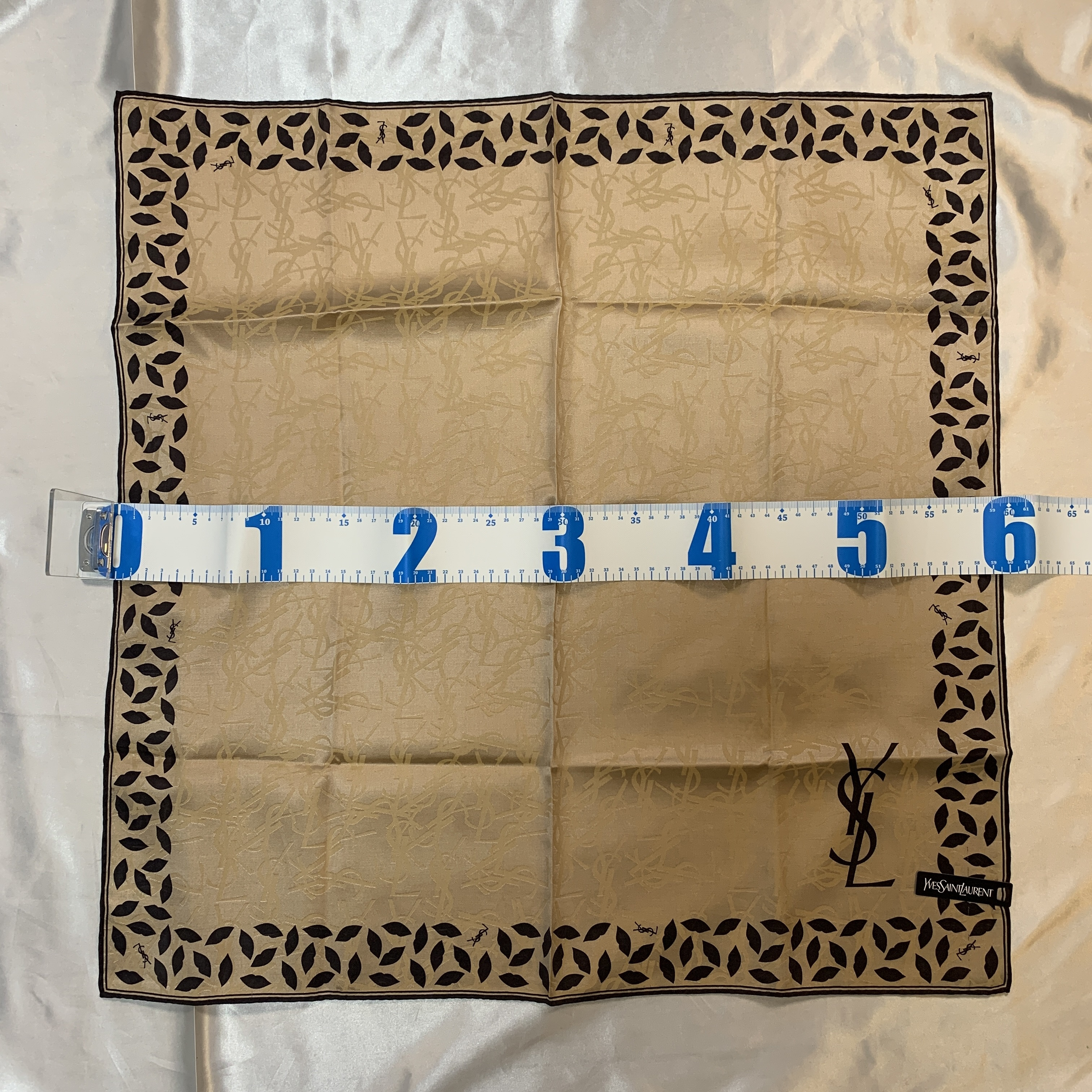 scarf, unused, with seals, and other accessories. — view 2