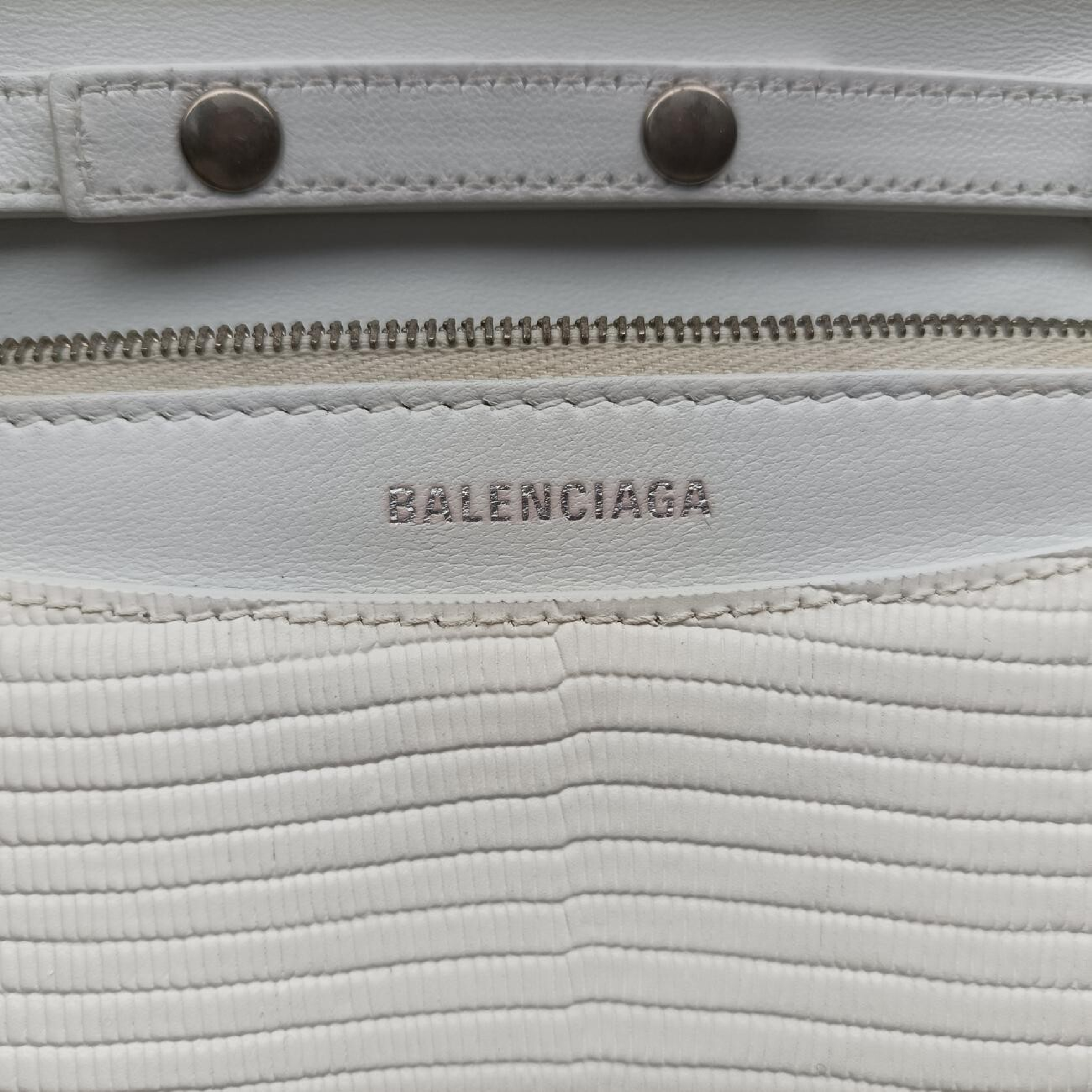 B. logo white leather shoulder bag 593615.9000.U.568148 — view 7