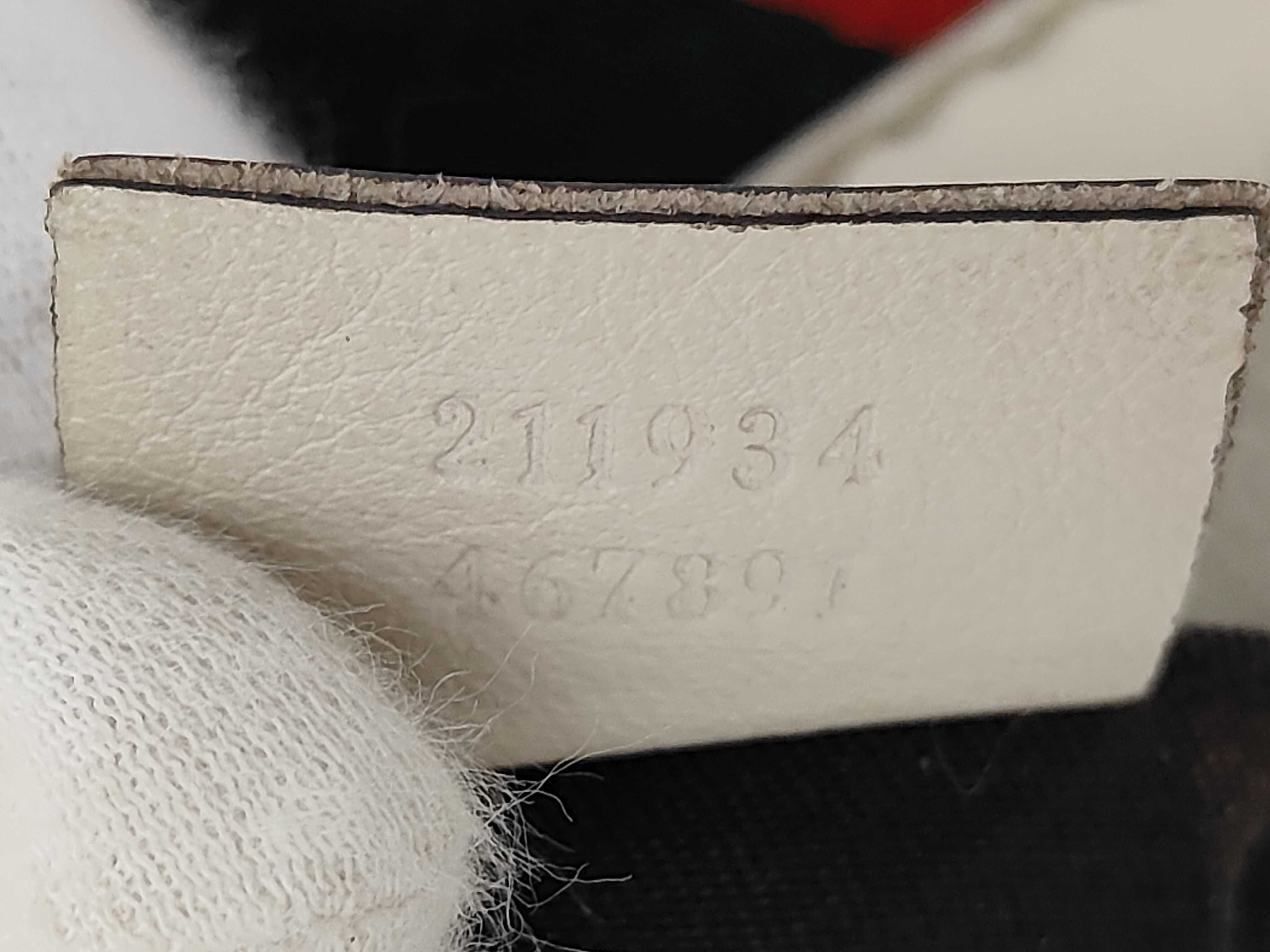 GG Canvas Sherry One-Shoulder Bag — view 12