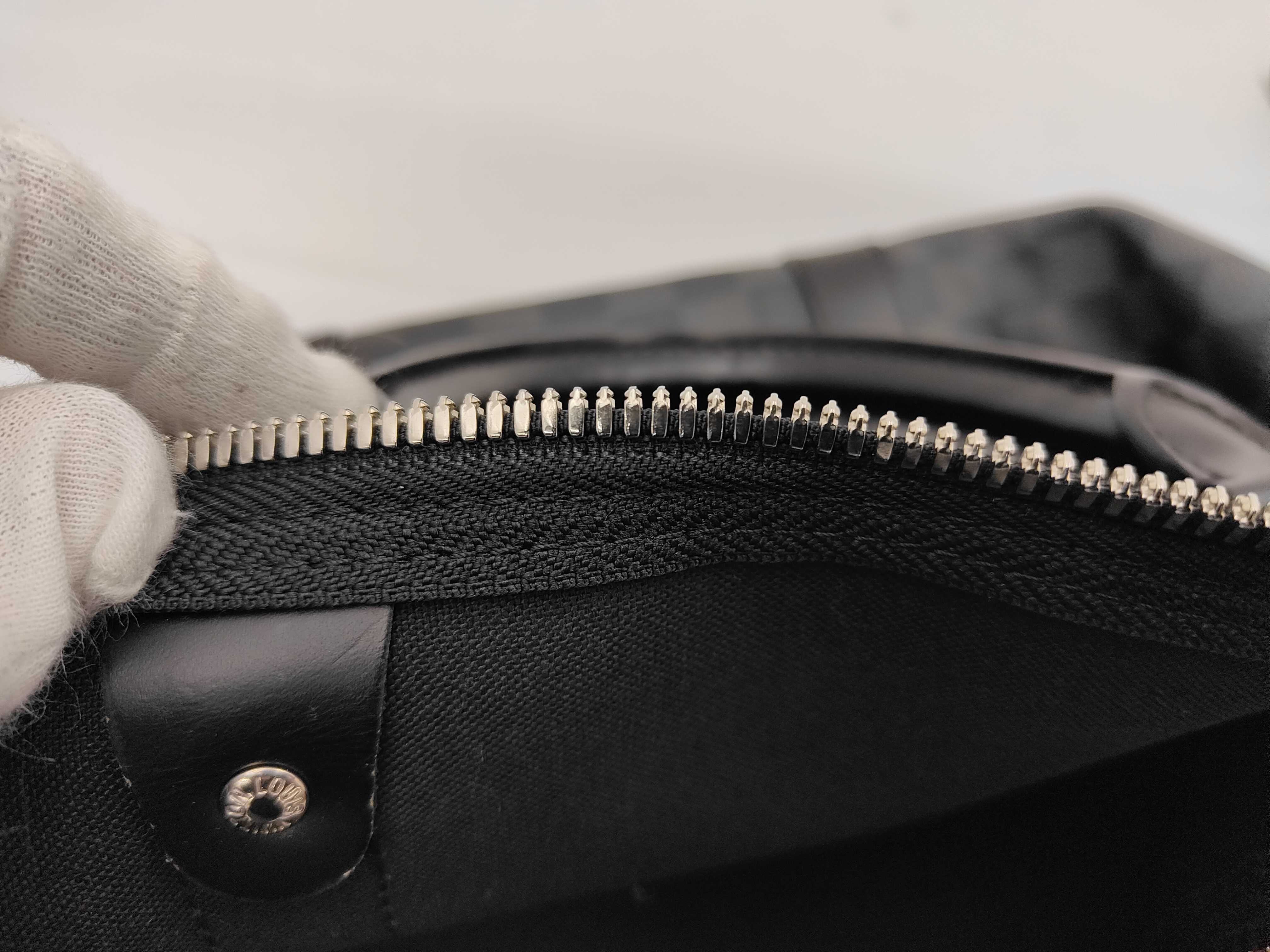 N41413 Damier Graphite Keepall 55 Bandoulière Boston Bag with Shoulder Strap, Name Tag, Handle Strap, and Padlock — view 11