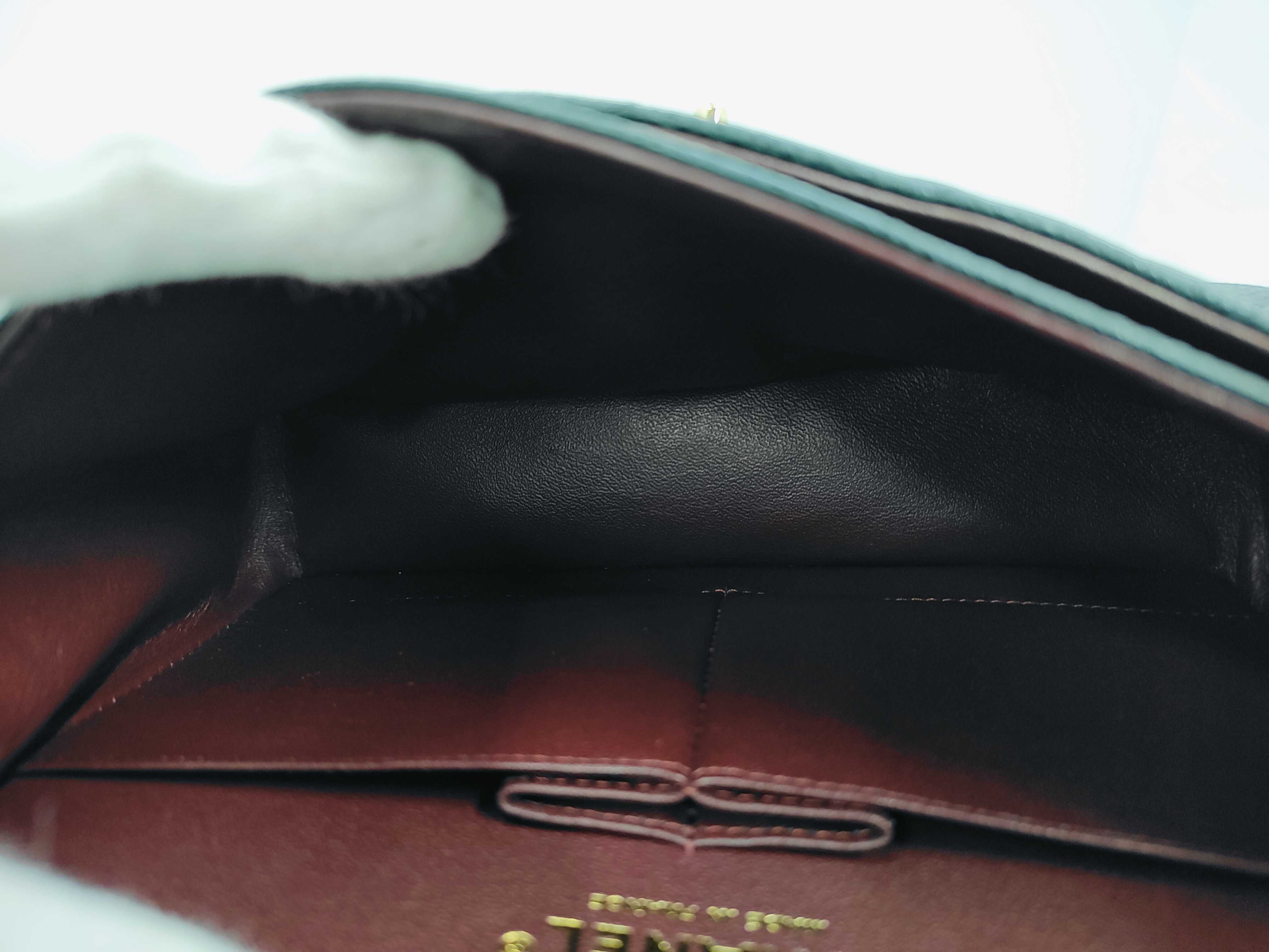 Matelassé 23 A01113 Caviar Skin Shoulder Bag — view 8