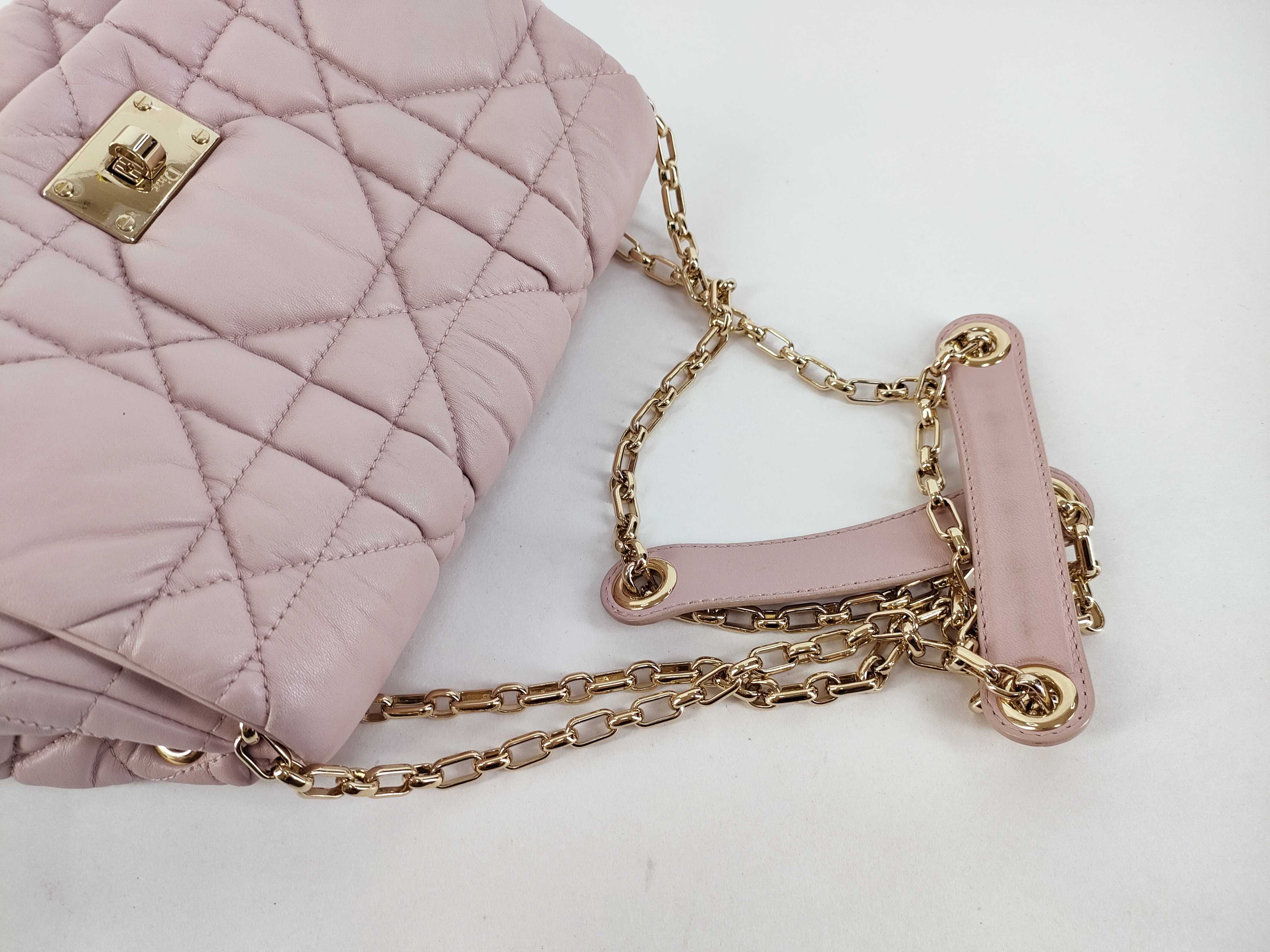 Chain Shoulder Bag / Quilted / 01-B0-0152 Shoulder Bag — view 3