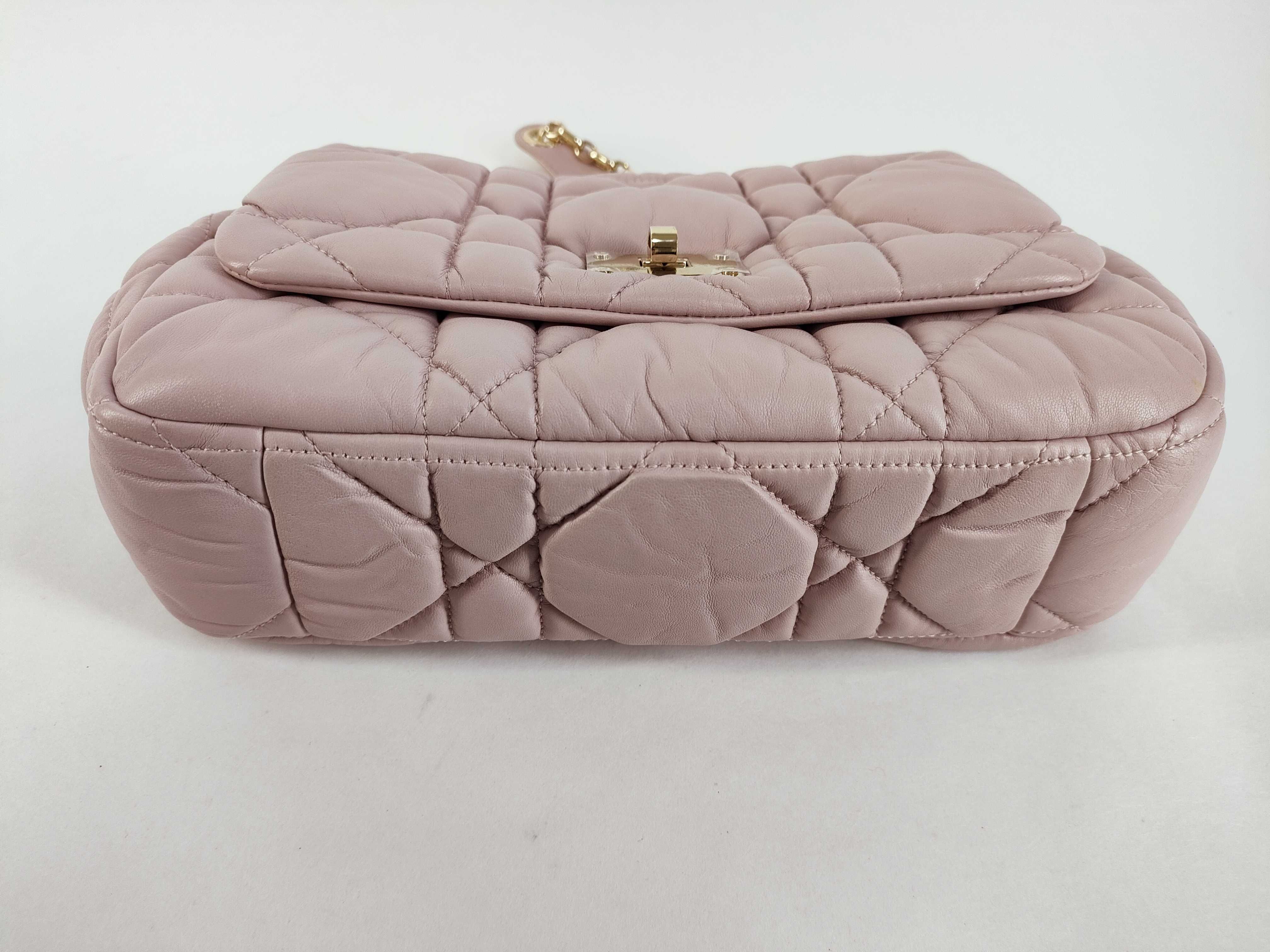 Chain Shoulder Bag / Quilted / 01-B0-0152 Shoulder Bag — view 6