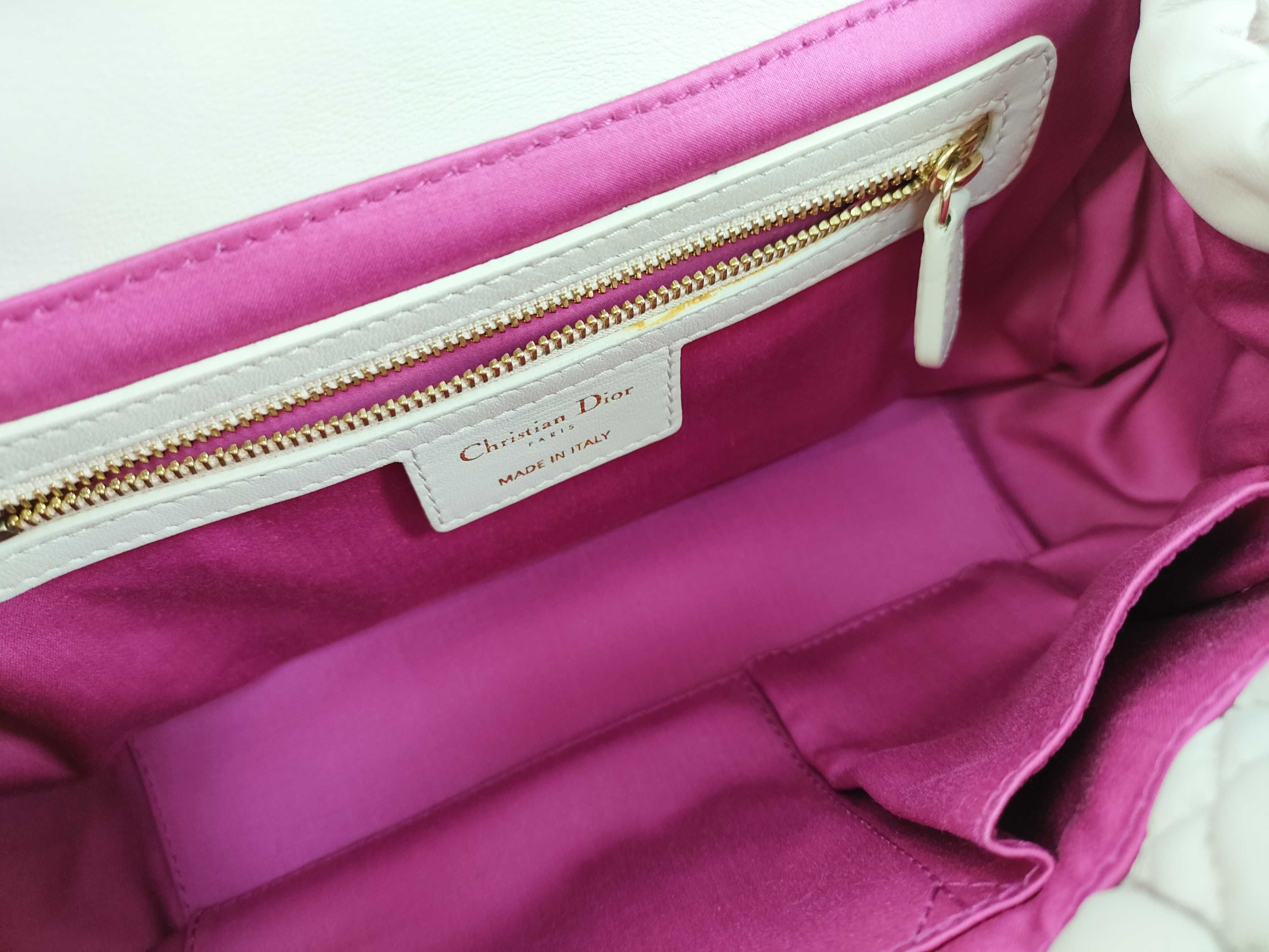 Chain Shoulder Bag / Quilted / 01-B0-0152 Shoulder Bag — view 9